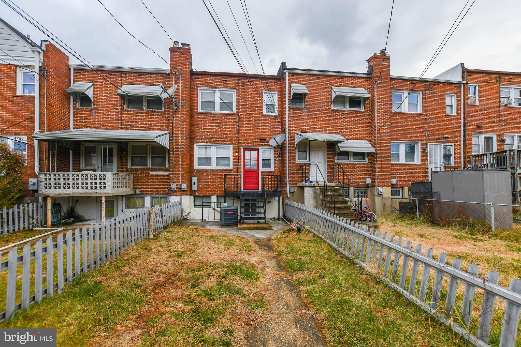 PARKSIDE - Residential Lease