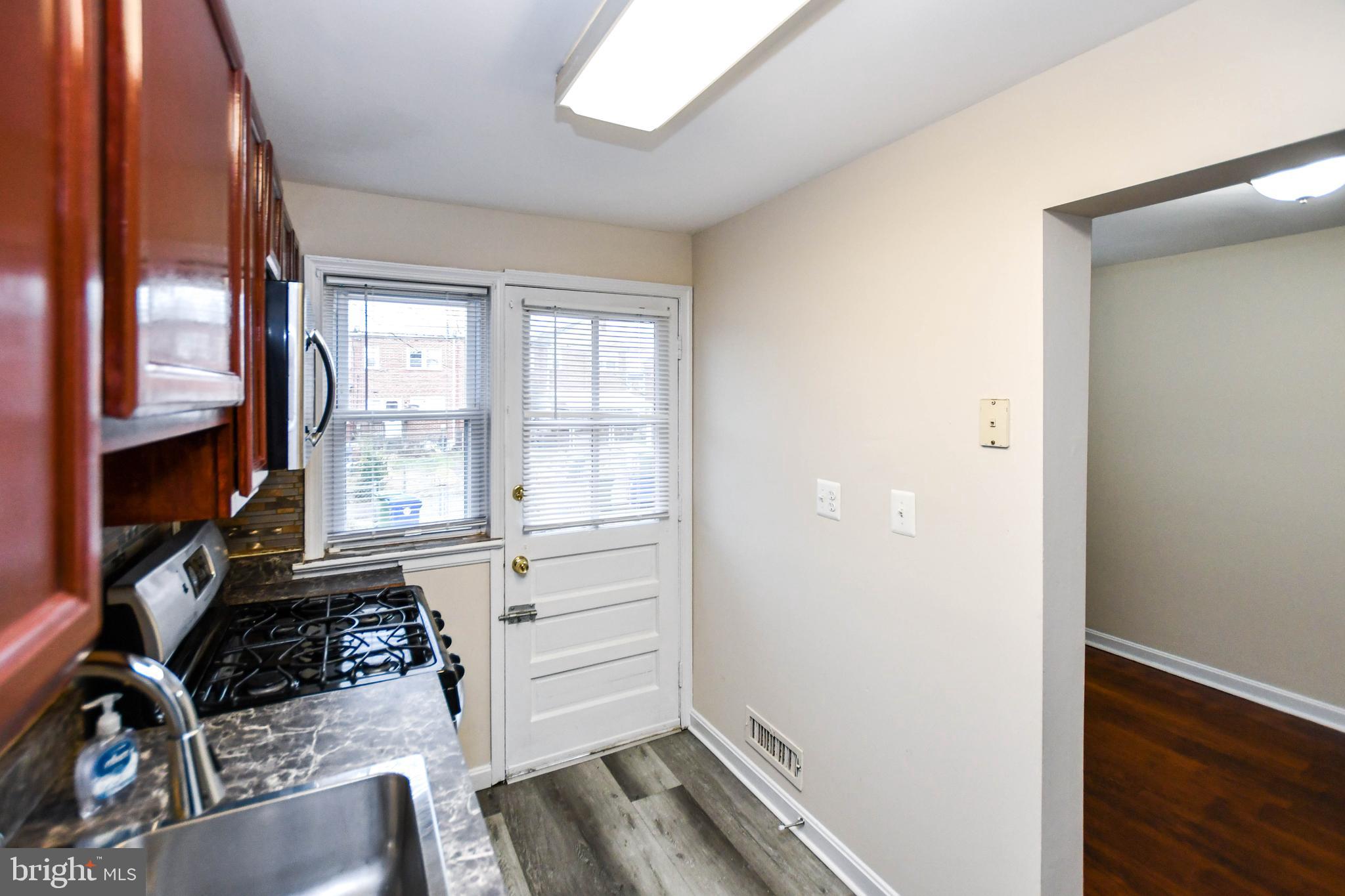 PARKSIDE - Residential Lease