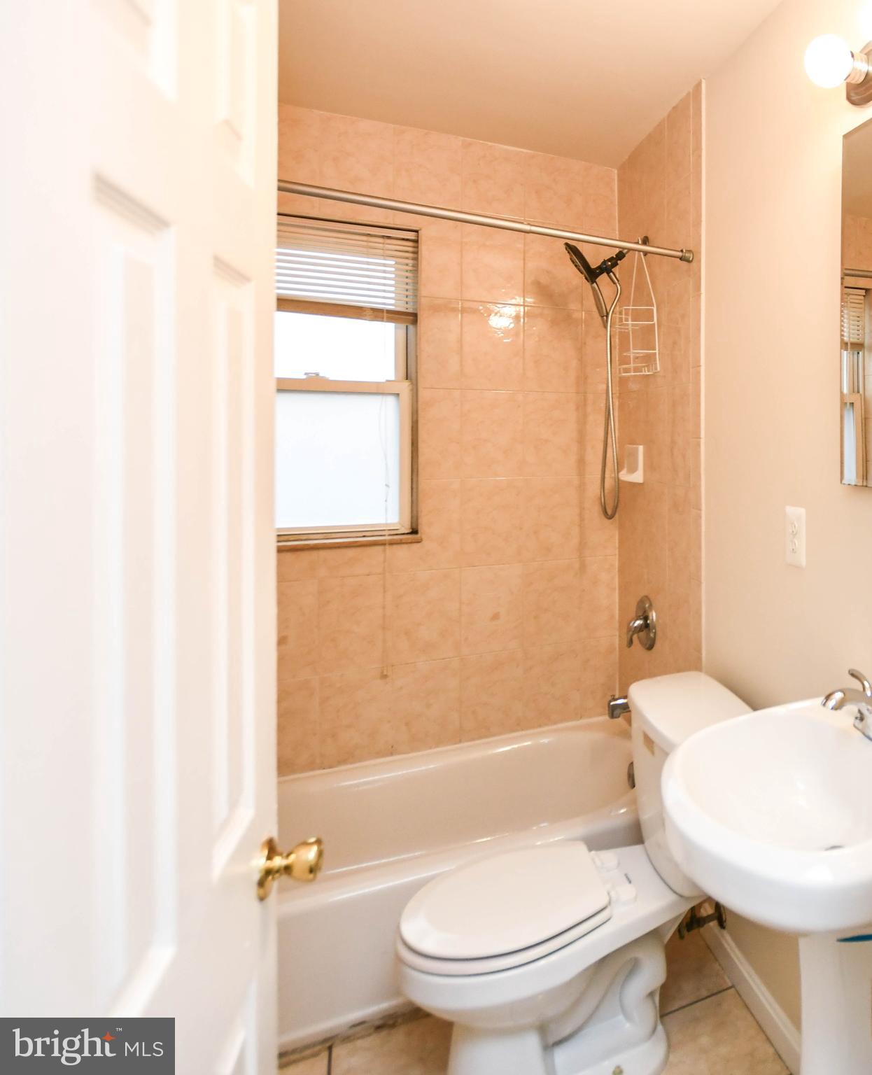 PARKSIDE - Residential Lease