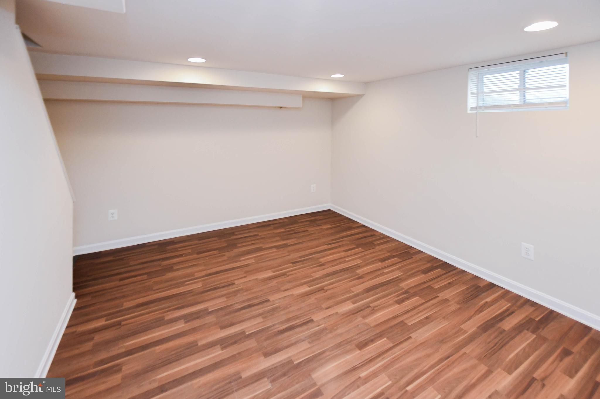 PARKSIDE - Residential Lease