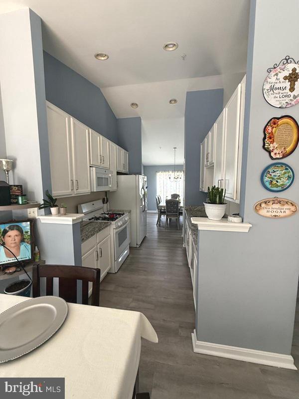 ROSWIL-PLAT FIVE> - Residential