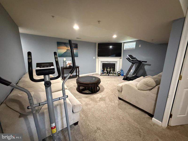 ROSWIL-PLAT FIVE> - Residential