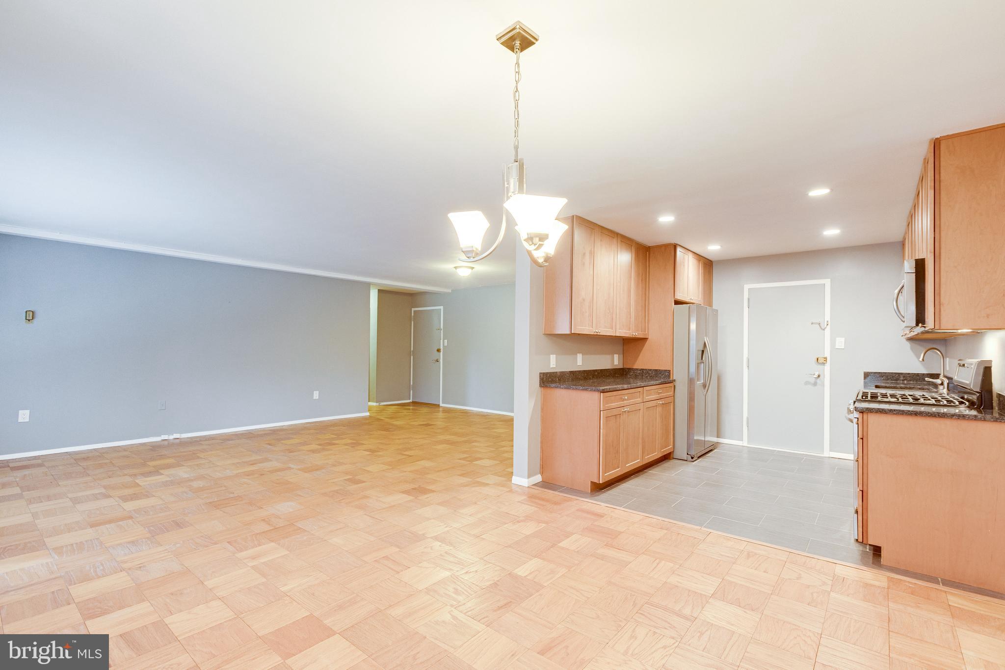 KENWOOD PLACE - Residential