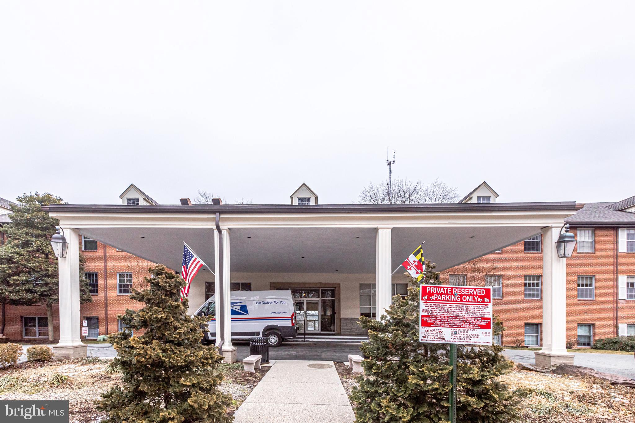 KENWOOD PLACE - Residential