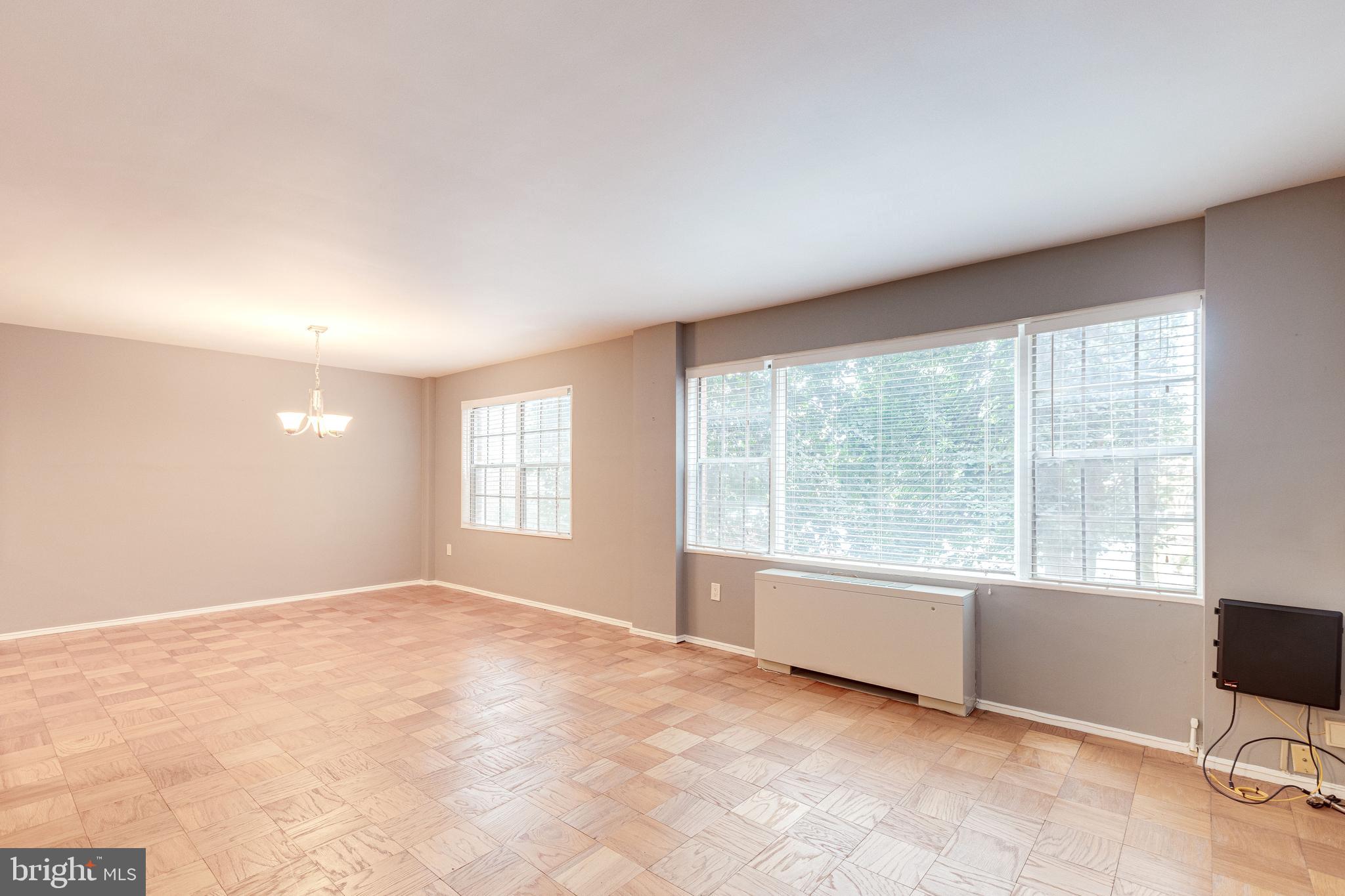 KENWOOD PLACE - Residential