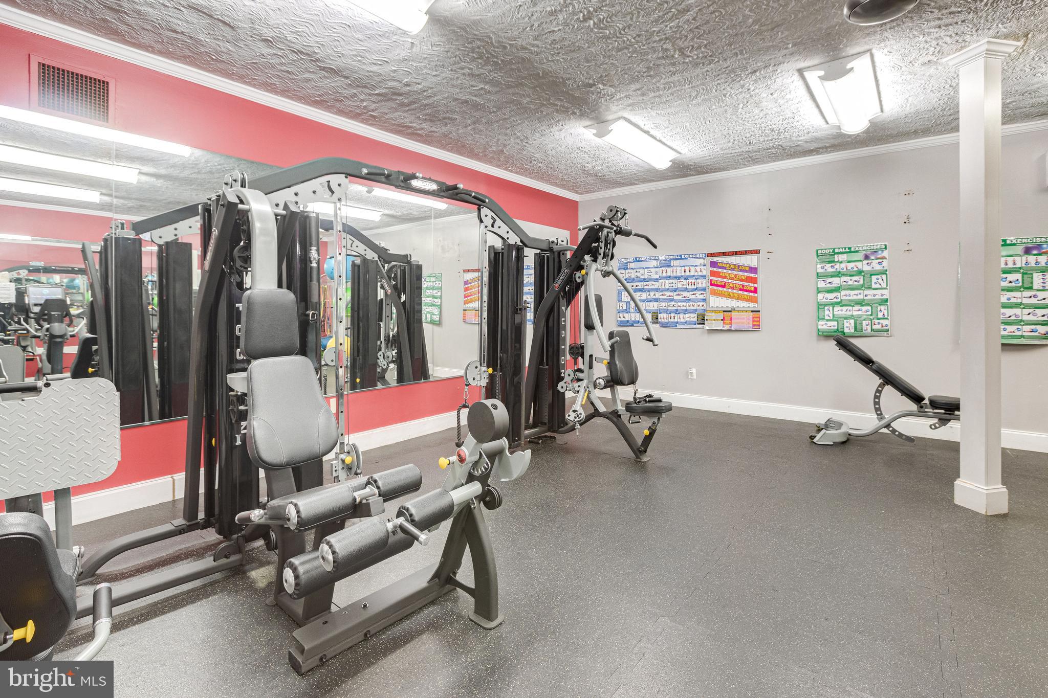 KENWOOD PLACE - Residential