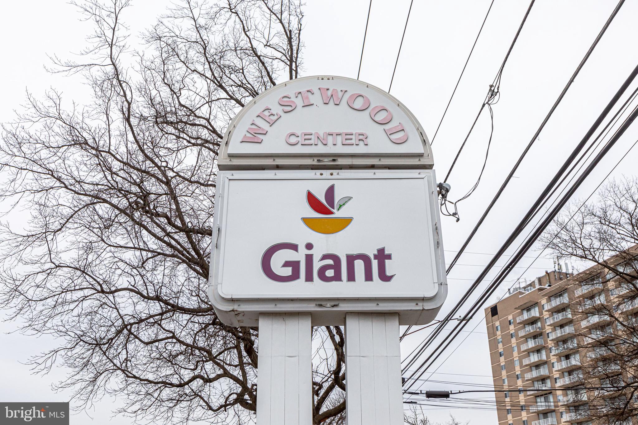 KENWOOD PLACE - Residential