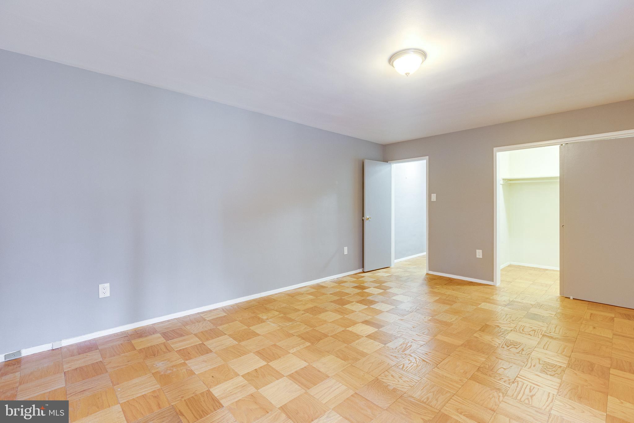 KENWOOD PLACE - Residential