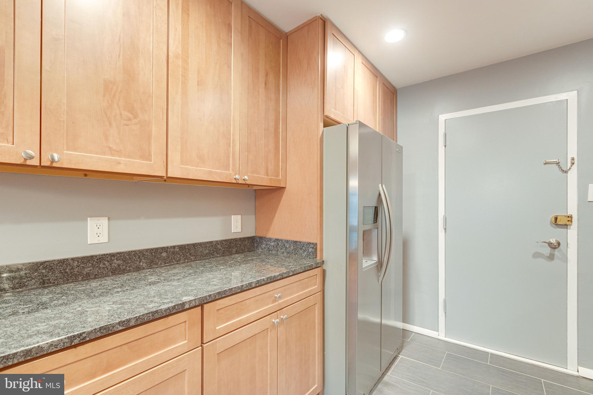 KENWOOD PLACE - Residential