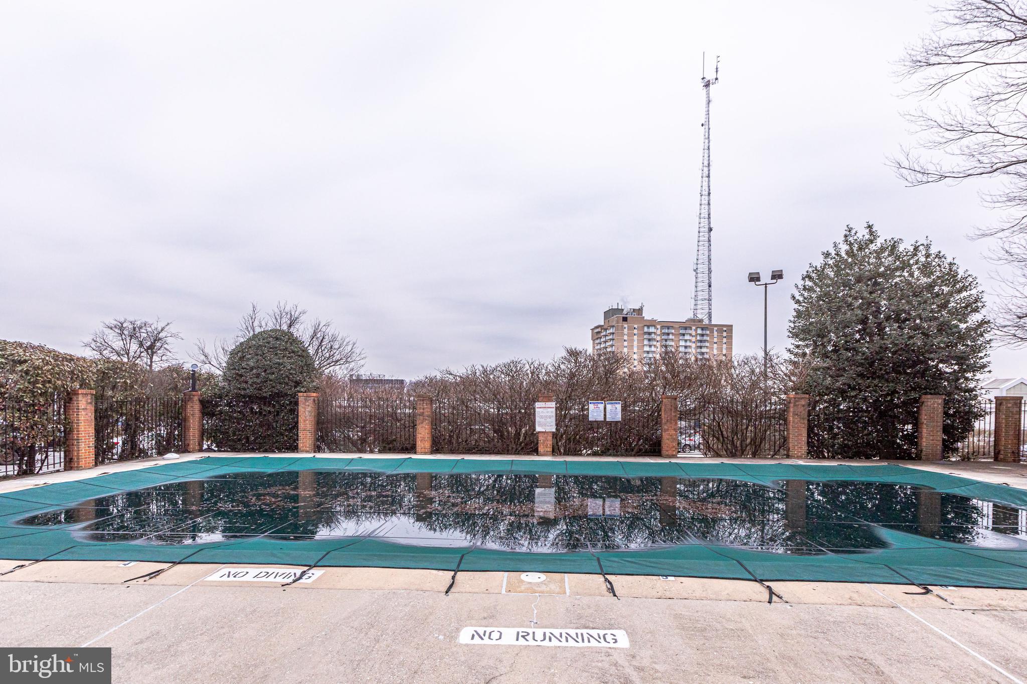 KENWOOD PLACE - Residential