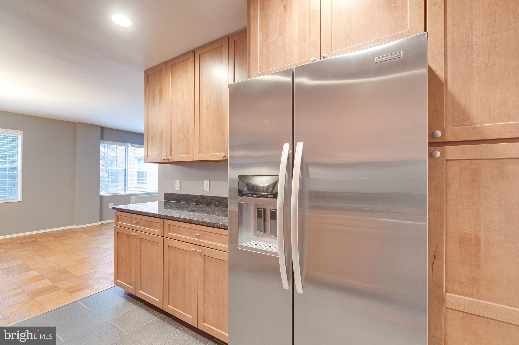 KENWOOD PLACE - Residential