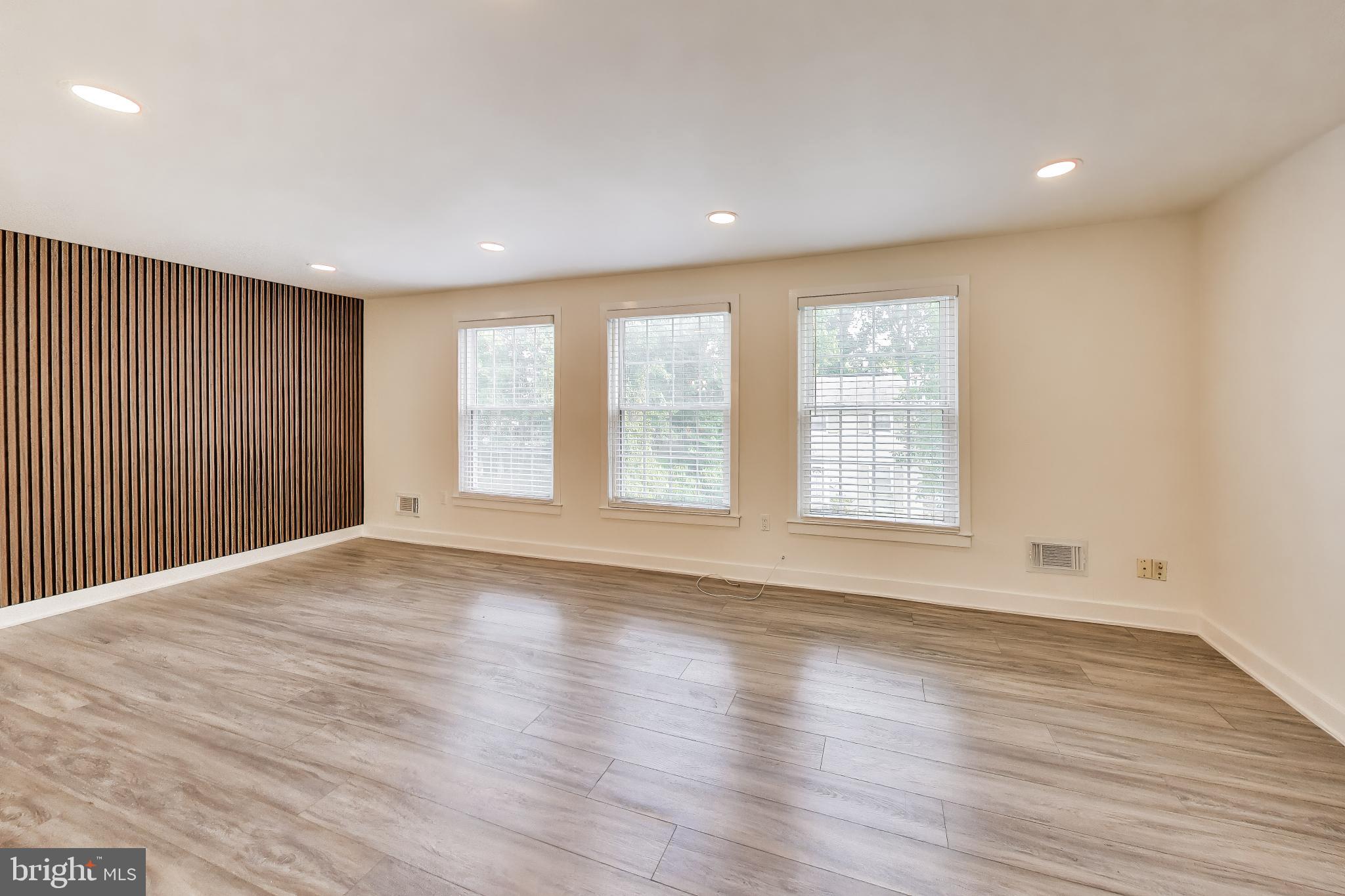 1436 POTOMAC HEIGHTS DRIVE 155