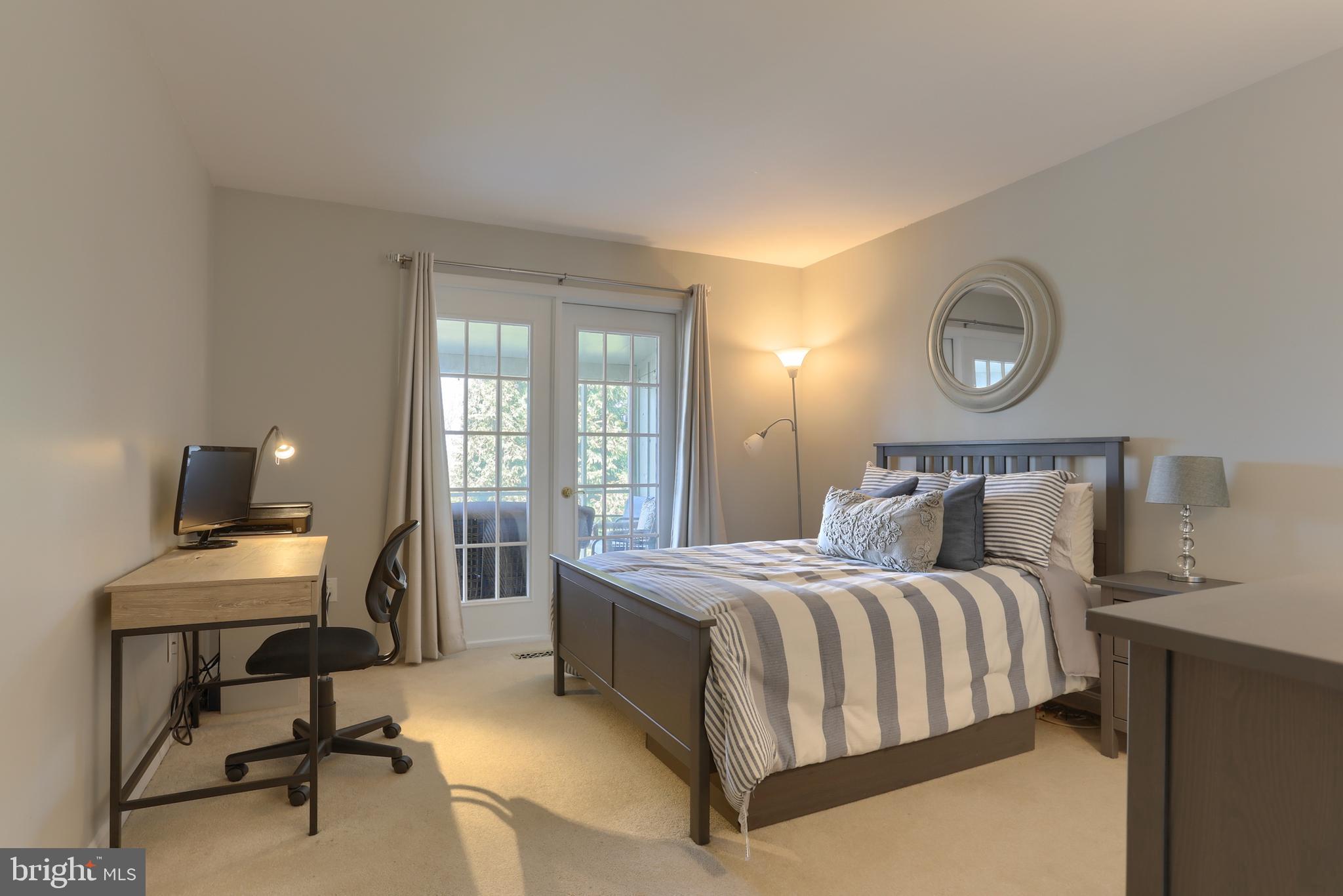 OAKMONT - Residential