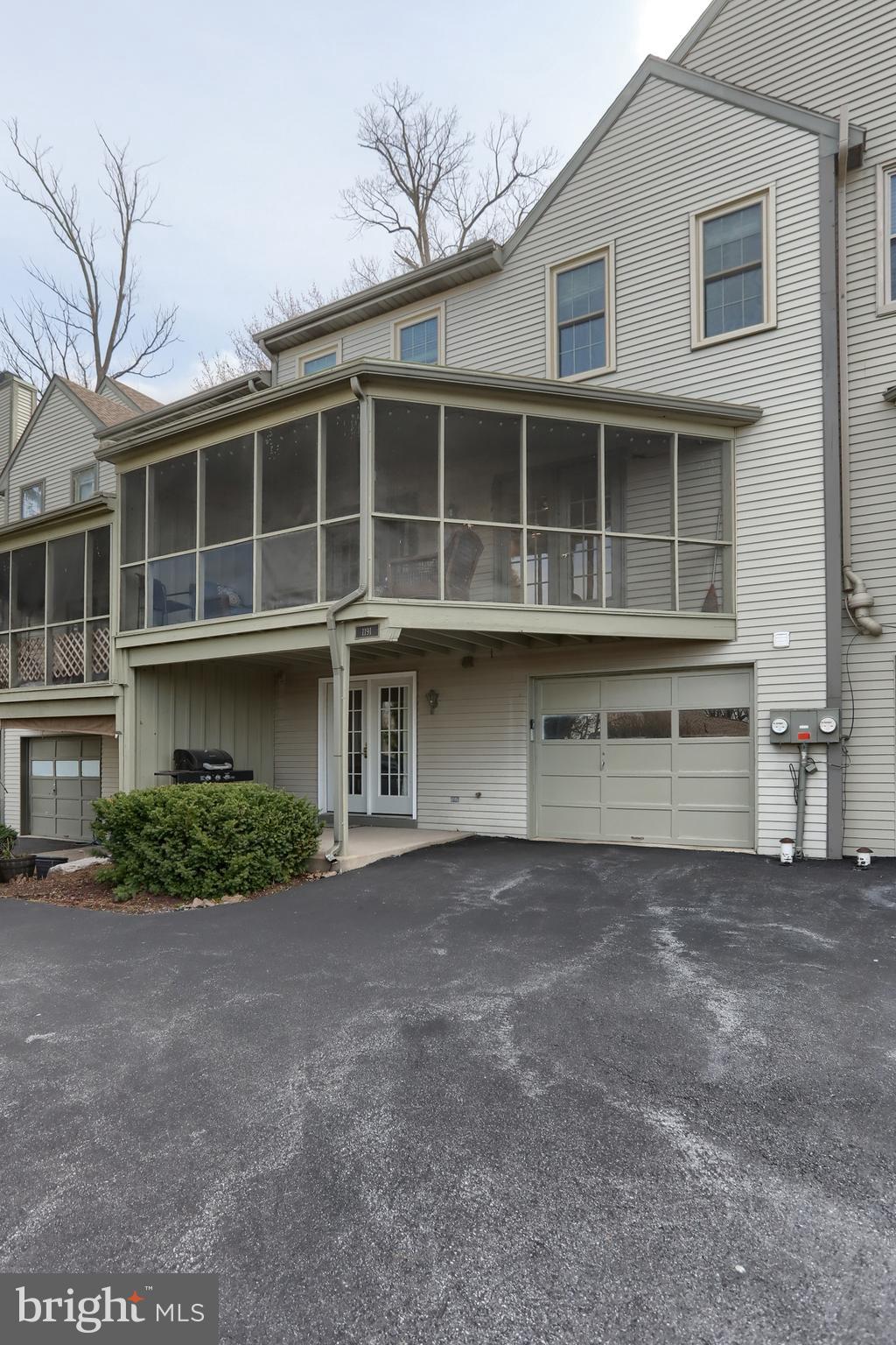 OAKMONT - Residential
