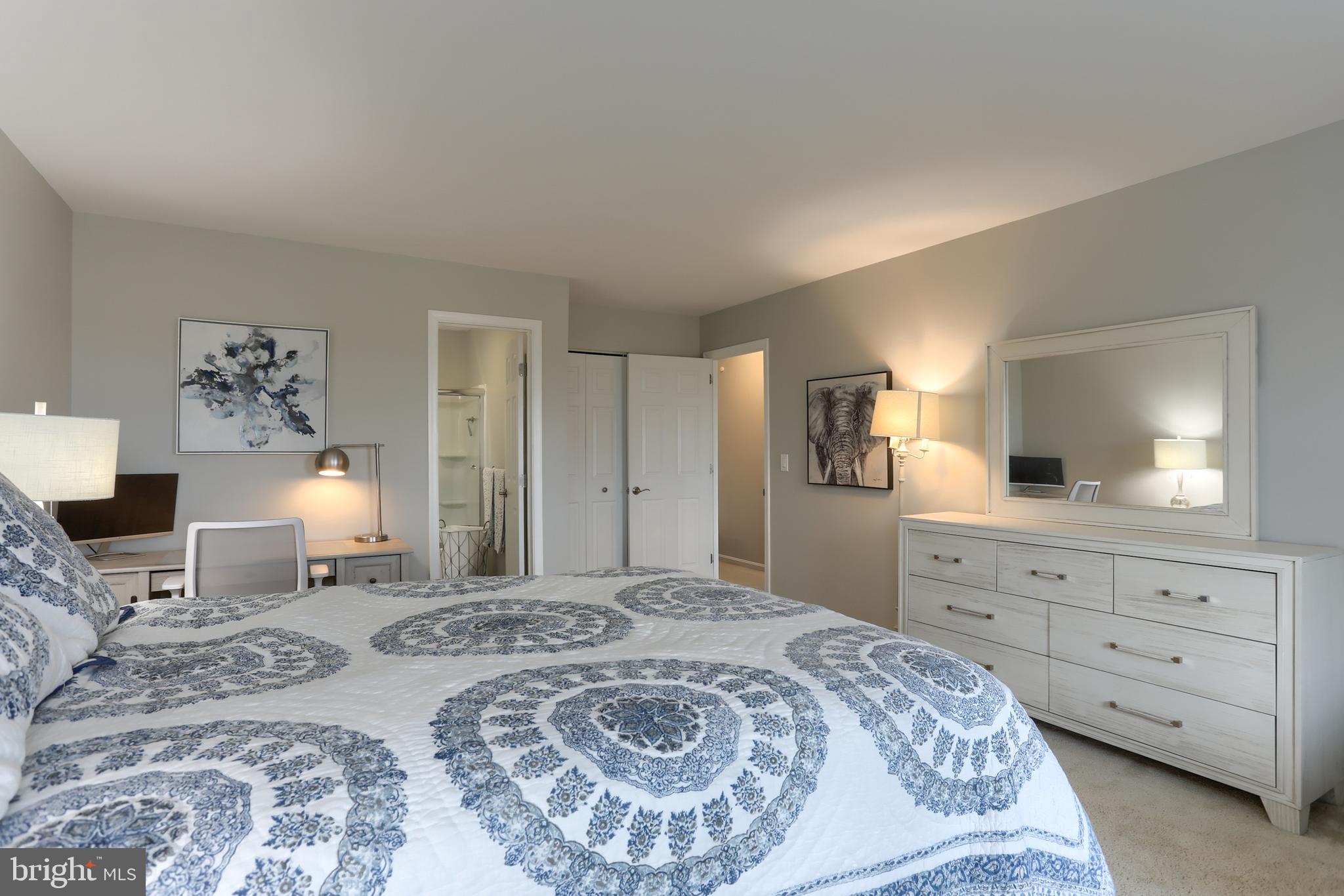OAKMONT - Residential