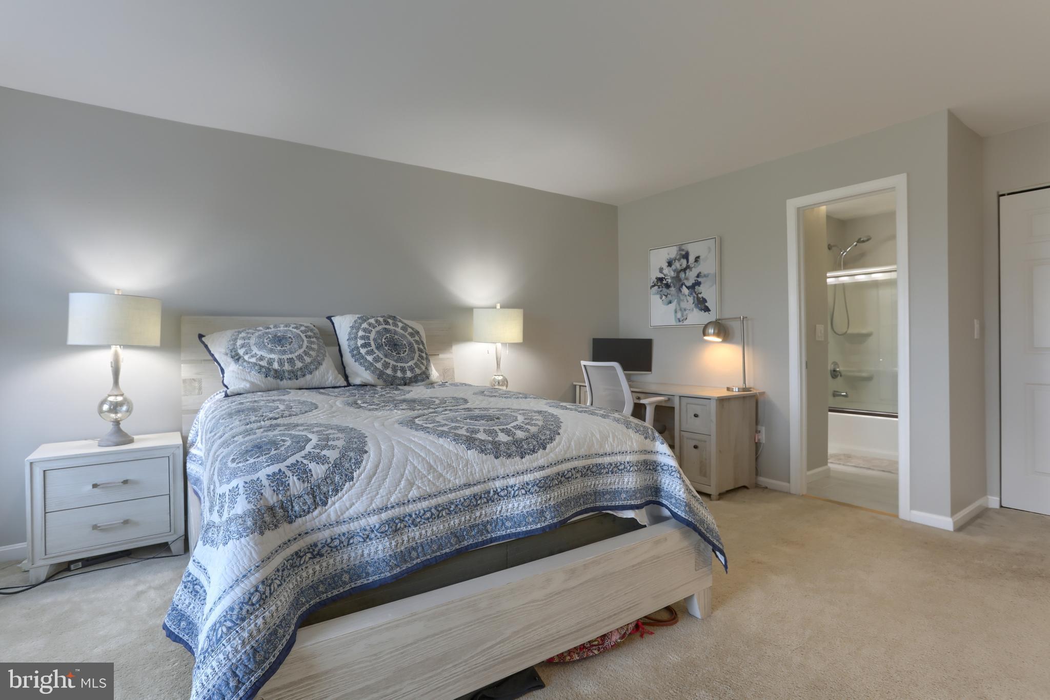 OAKMONT - Residential