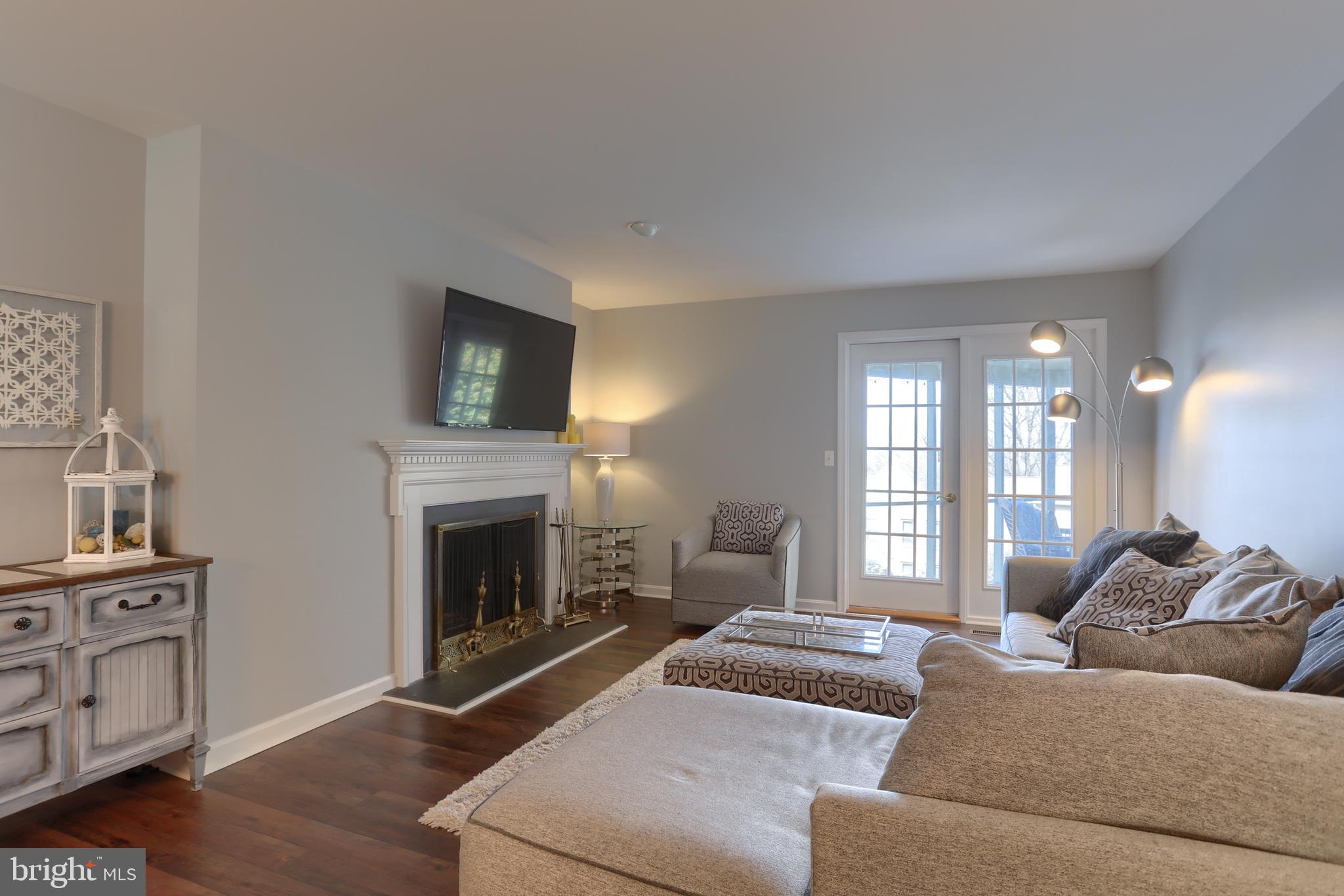 OAKMONT - Residential