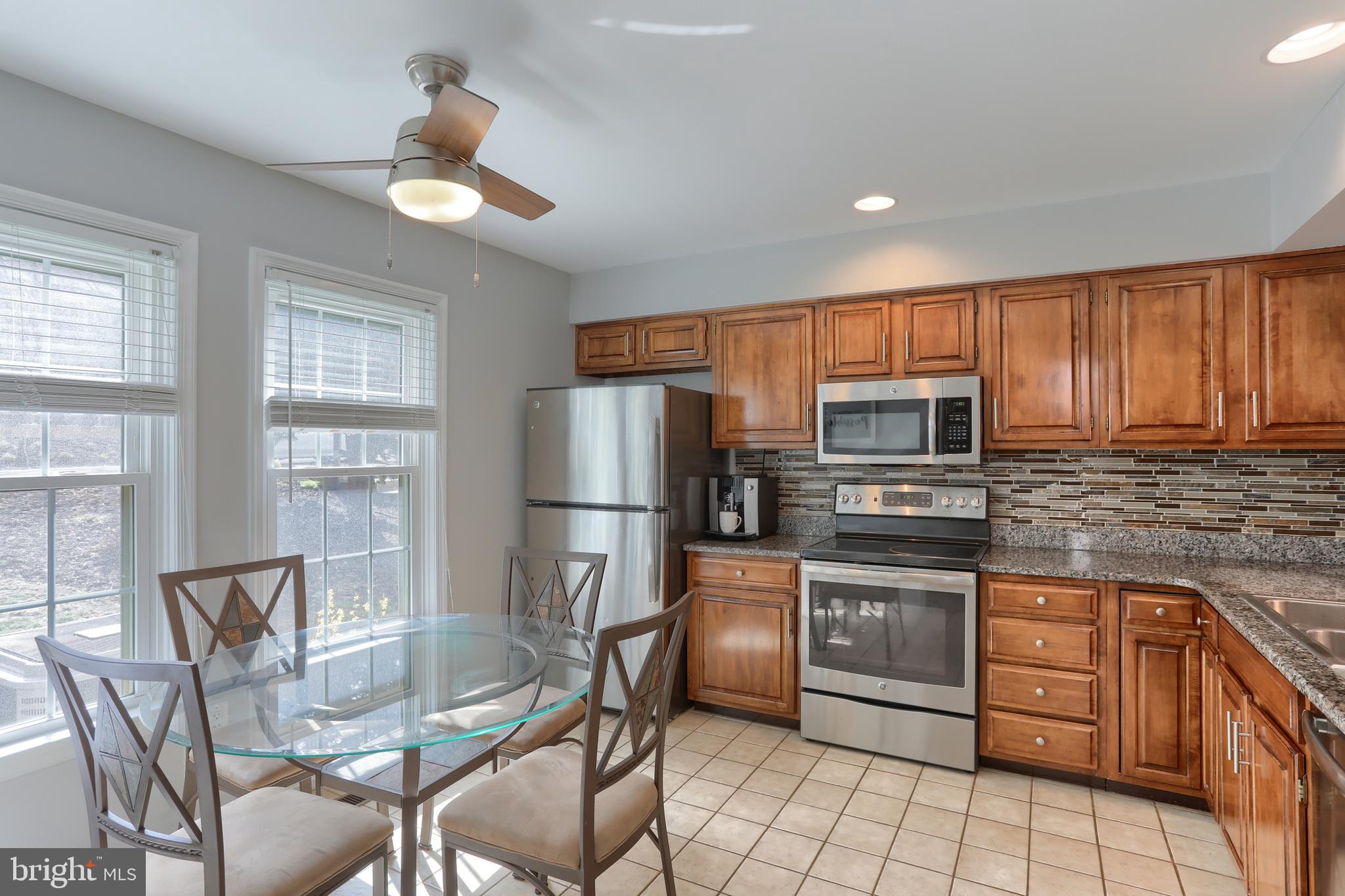 OAKMONT - Residential