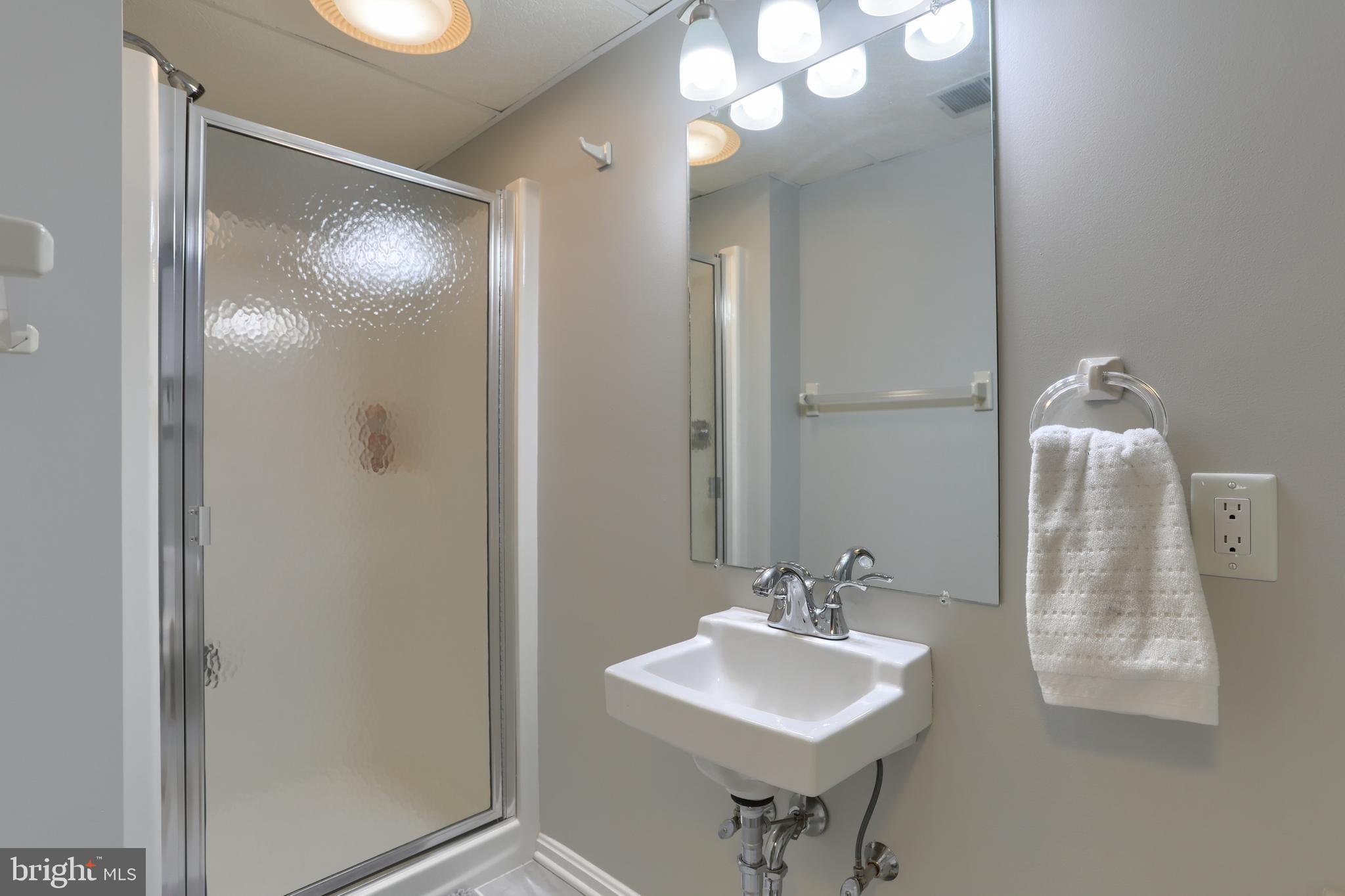 OAKMONT - Residential