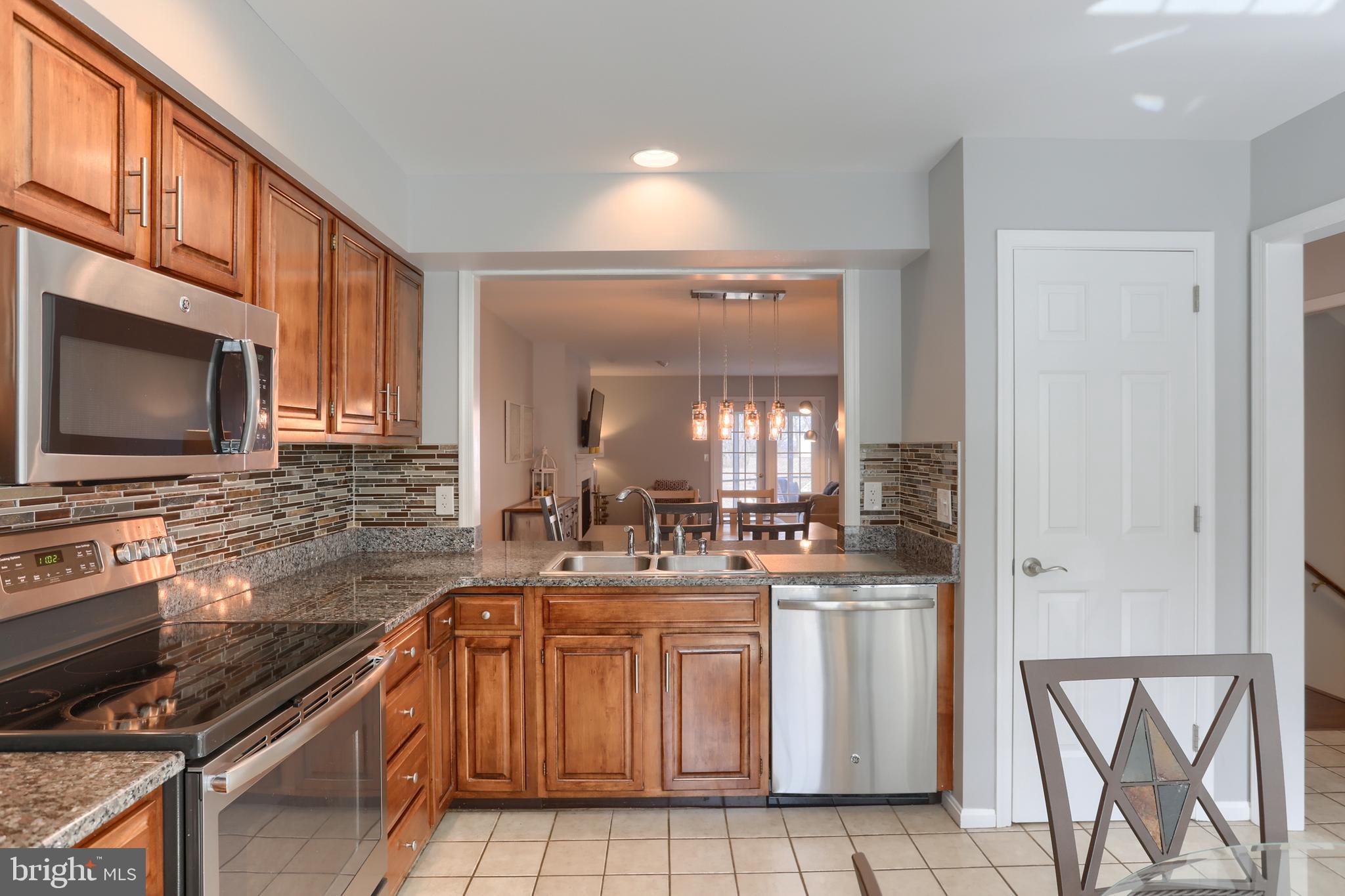 OAKMONT - Residential
