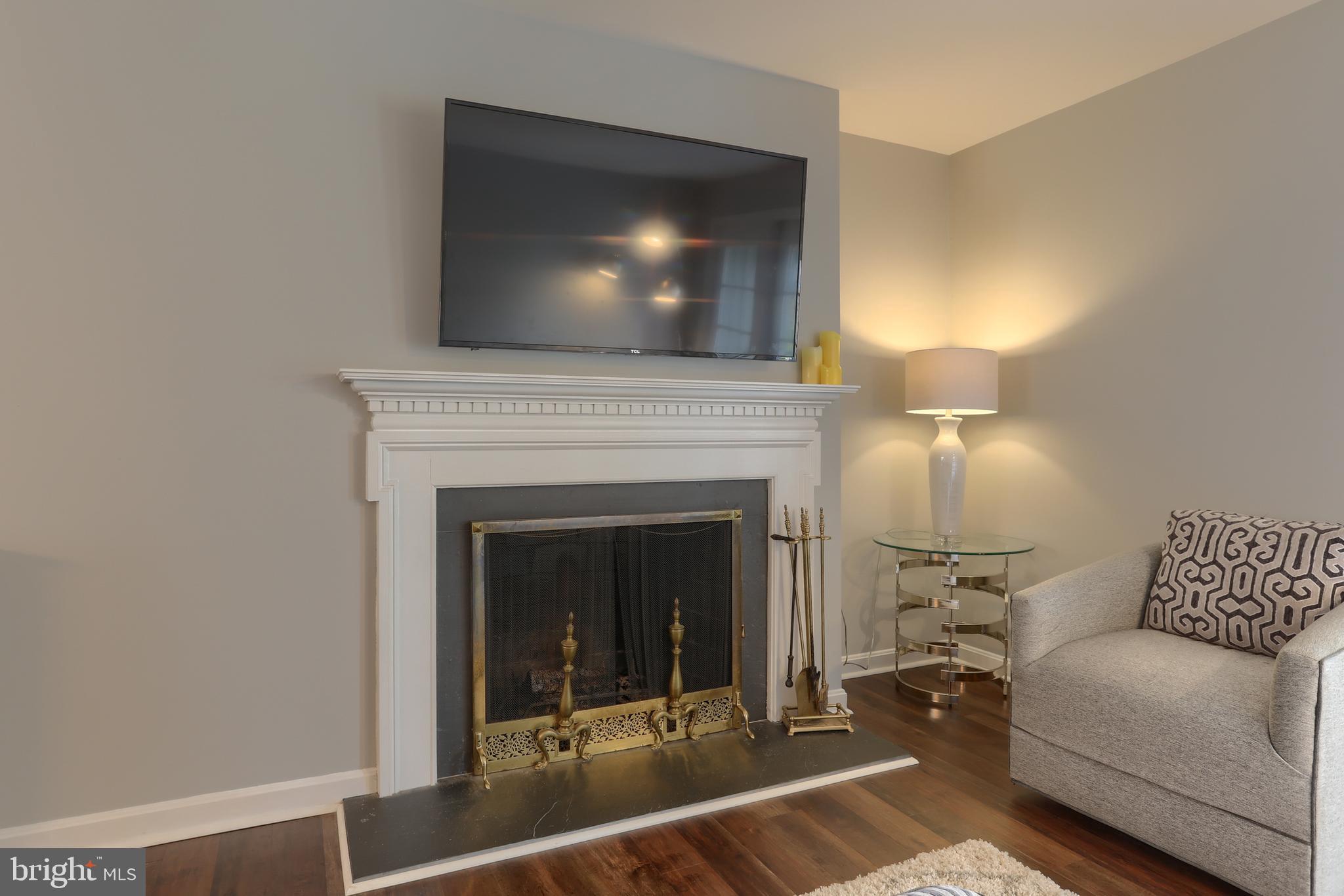 OAKMONT - Residential