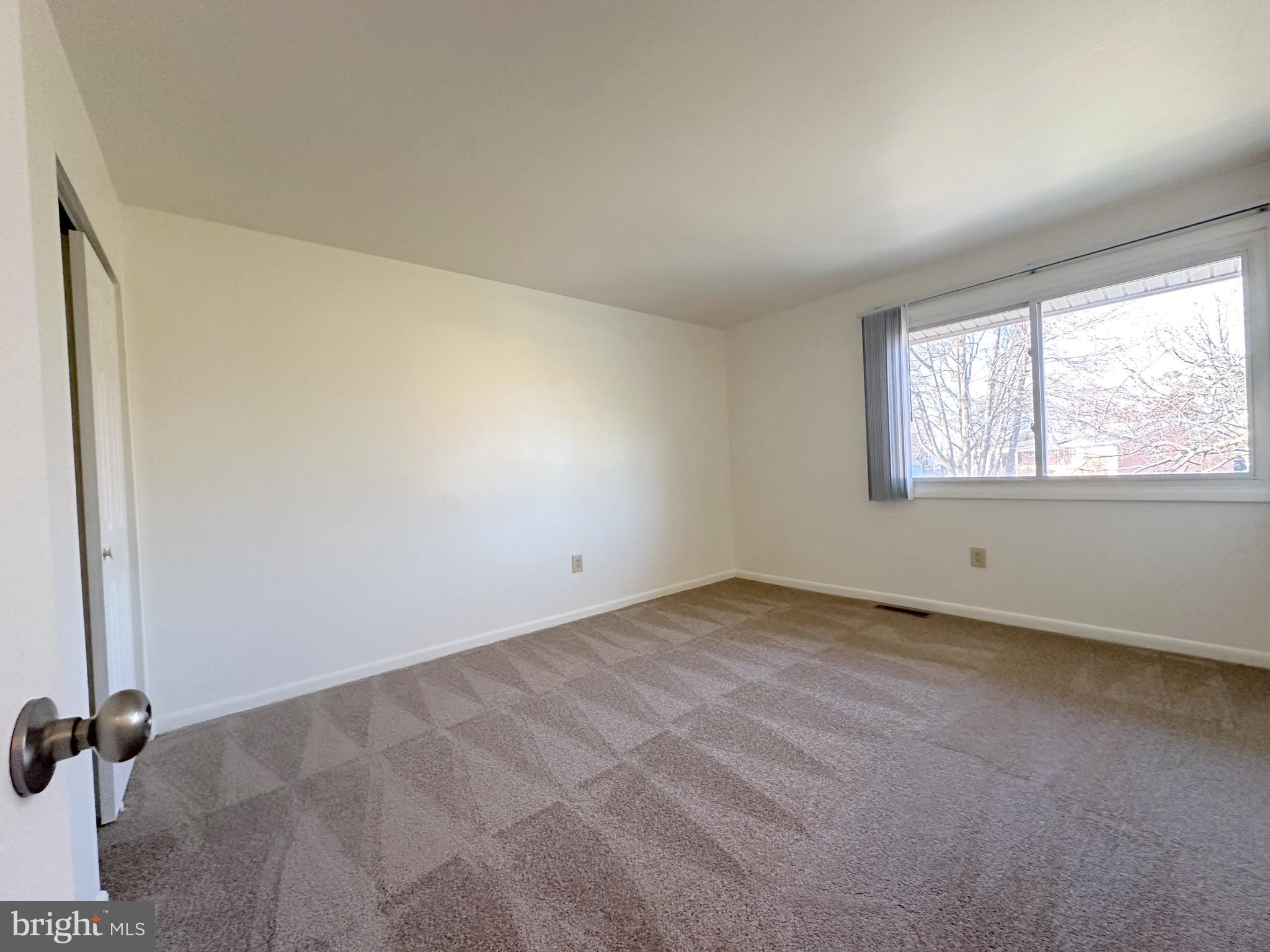 NORTHSIDE TOWNHOUSE APARTMENTS - Residential Lease