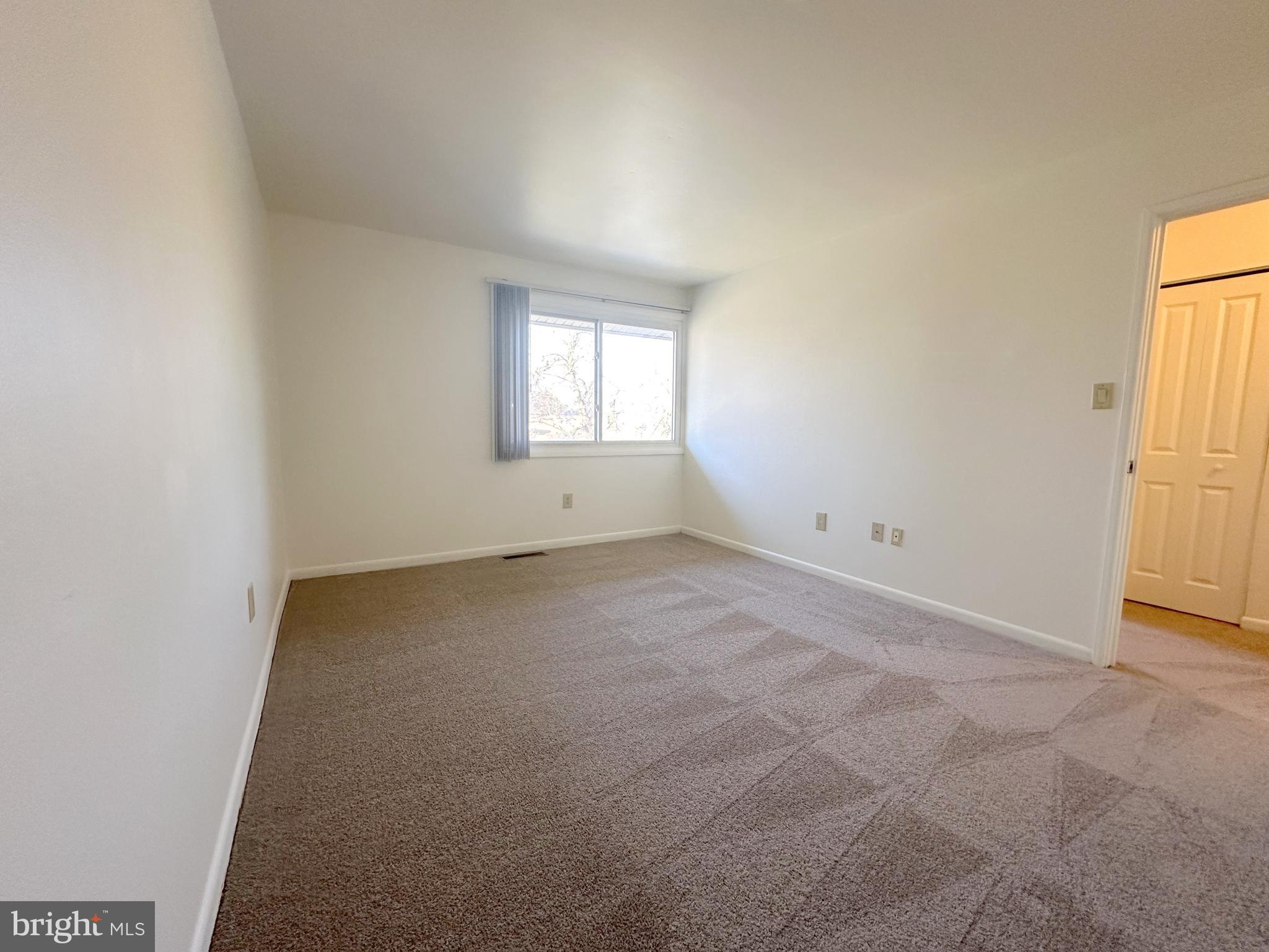 NORTHSIDE TOWNHOUSE APARTMENTS - Residential Lease