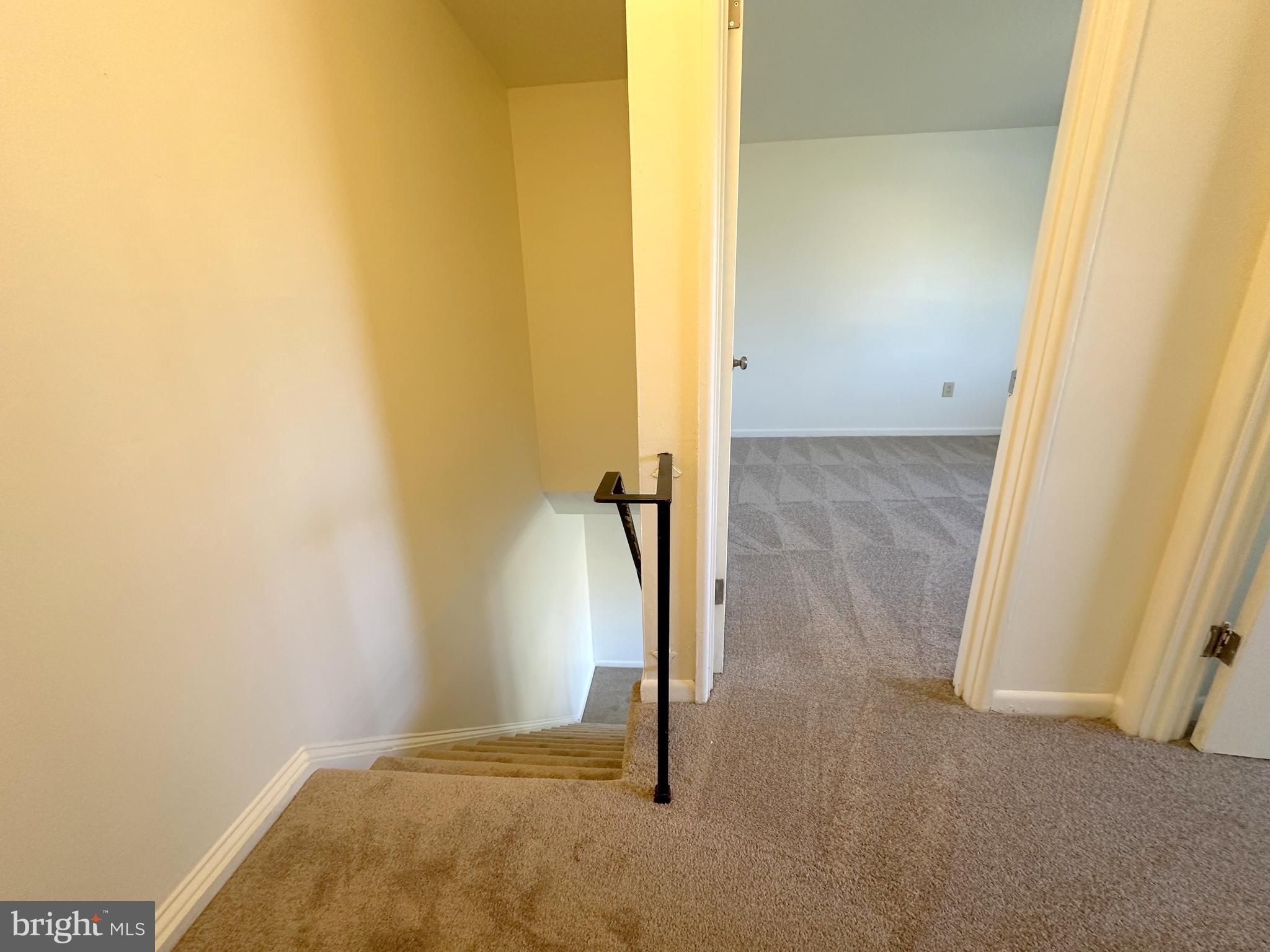 NORTHSIDE TOWNHOUSE APARTMENTS - Residential Lease