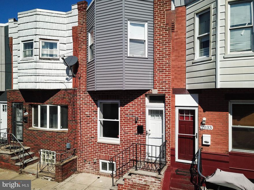 Great block just south of Point Breeze sits this 3 bed 1.5 home. Property was fully renovated in 2018..First floor features an open living room w/ grey laminate wood flooring with exposed brick, power room and coat closet. Brand new kitchen with leather-finished granite countertops, and stainless steel appliances. Great private backyard space with wood fence. Upstairs features three good sized bedrooms and three piece updated bath. Basement has plenty of storage including brand new washer and dryer. The house is located one block away from the 79 Septa bus route.
