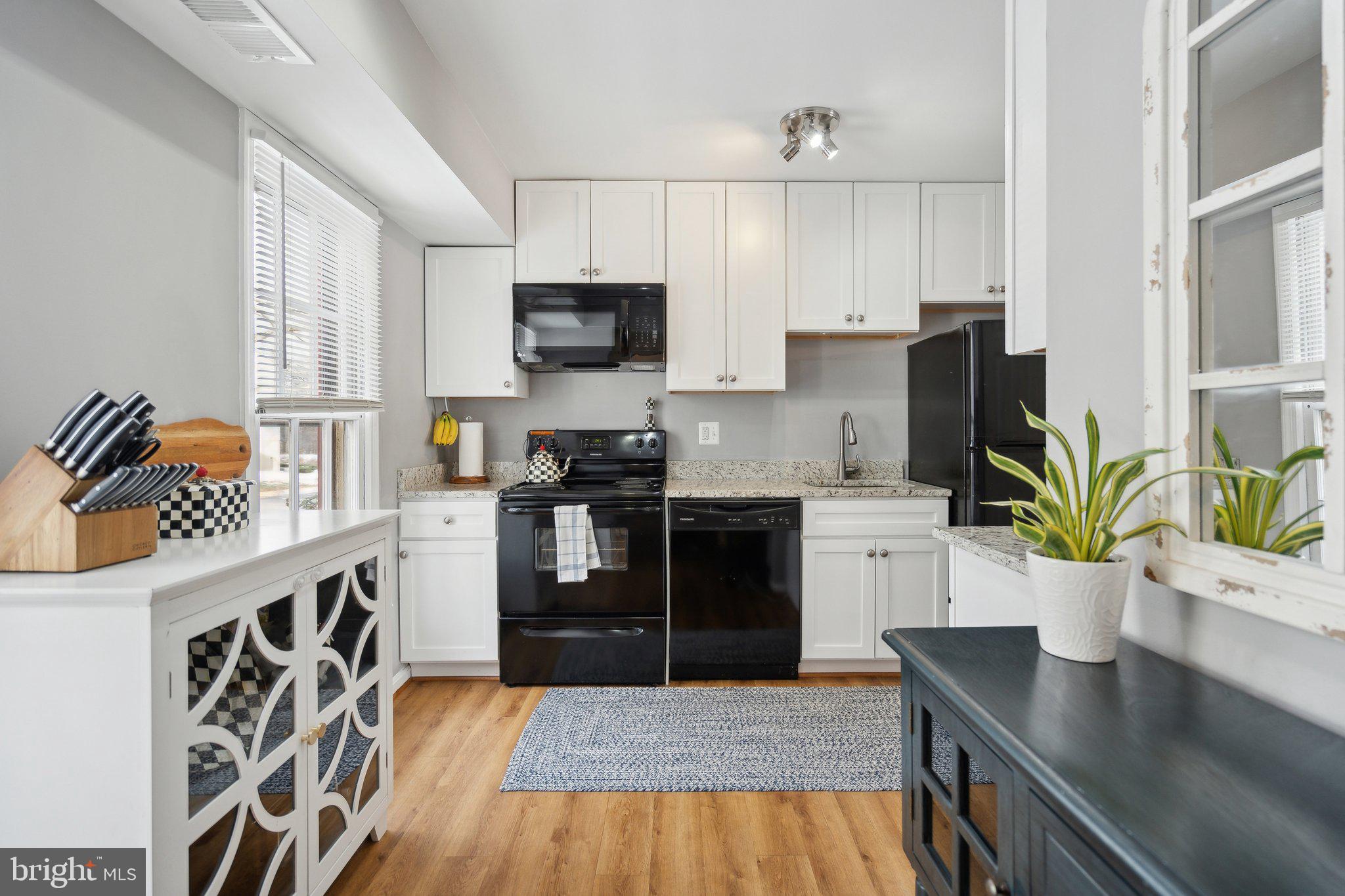 KEENE MILL WOODS - Residential