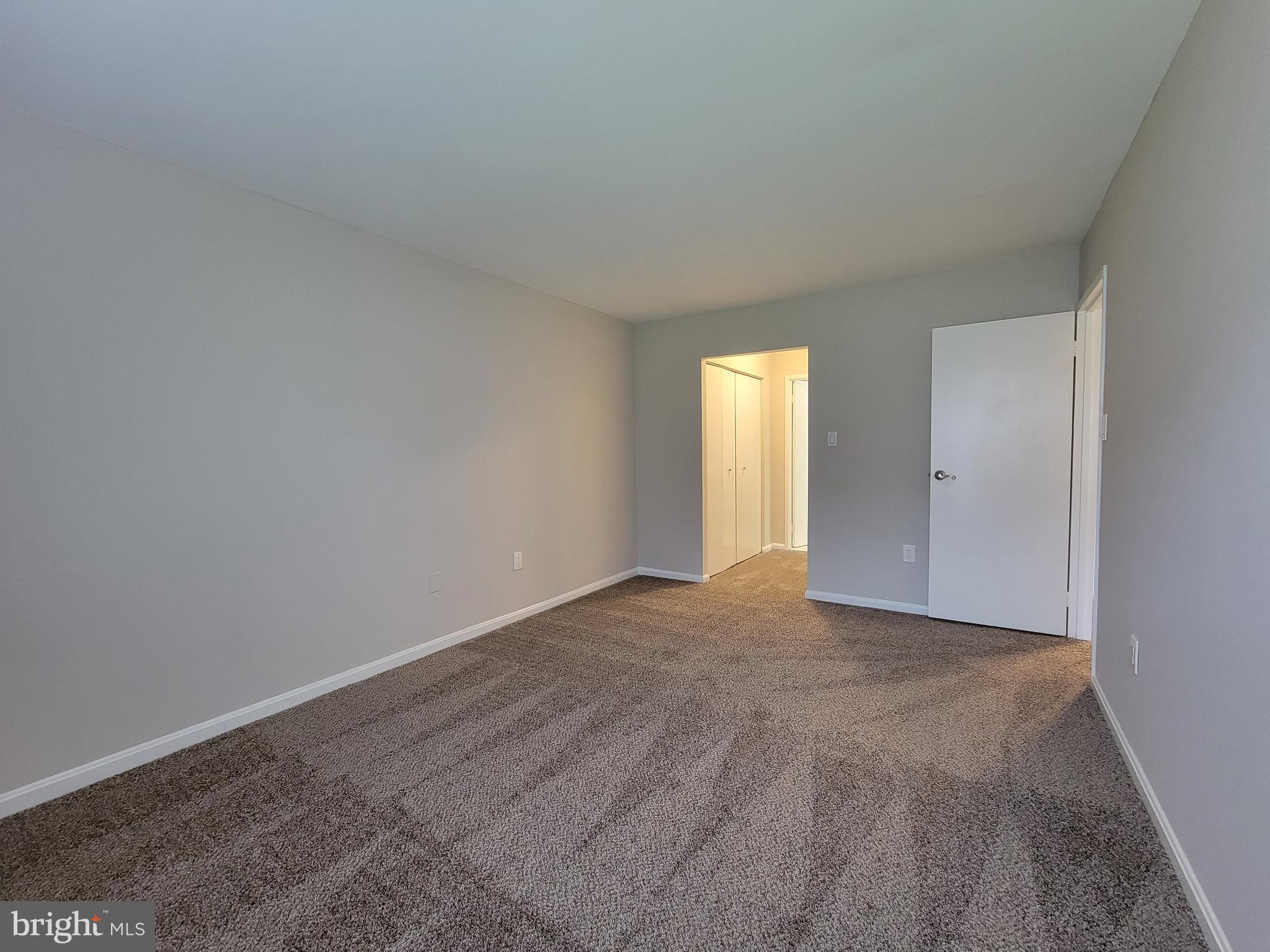 HAWTHORNE VILLAGE - Residential Lease