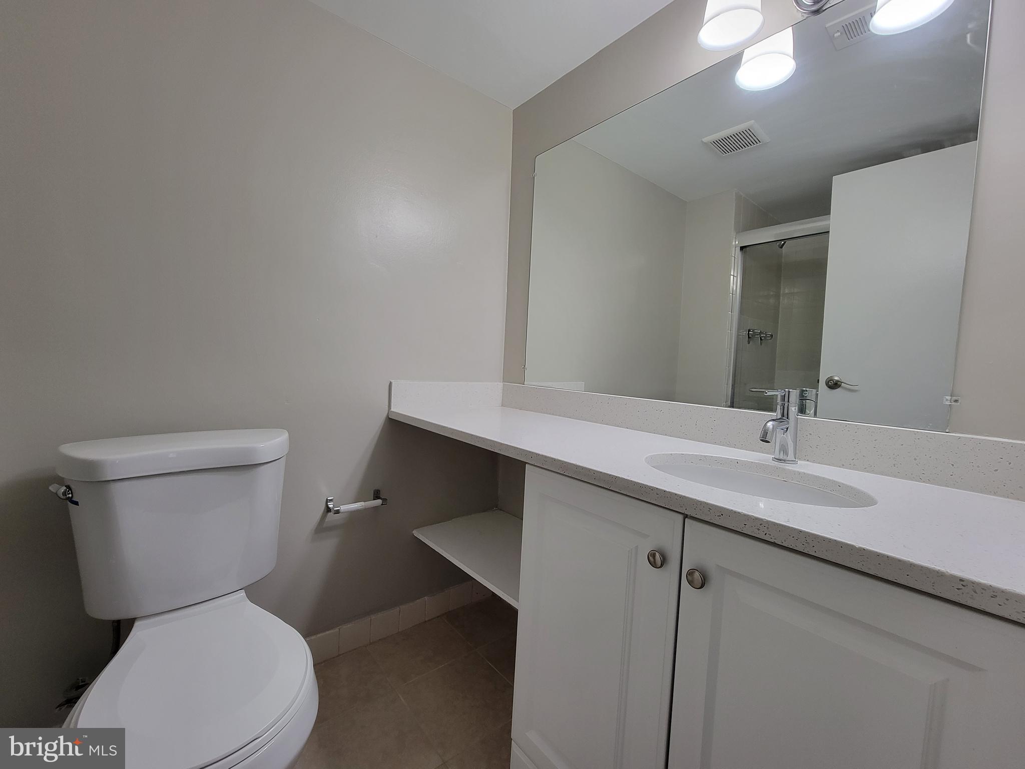 HAWTHORNE VILLAGE - Residential Lease