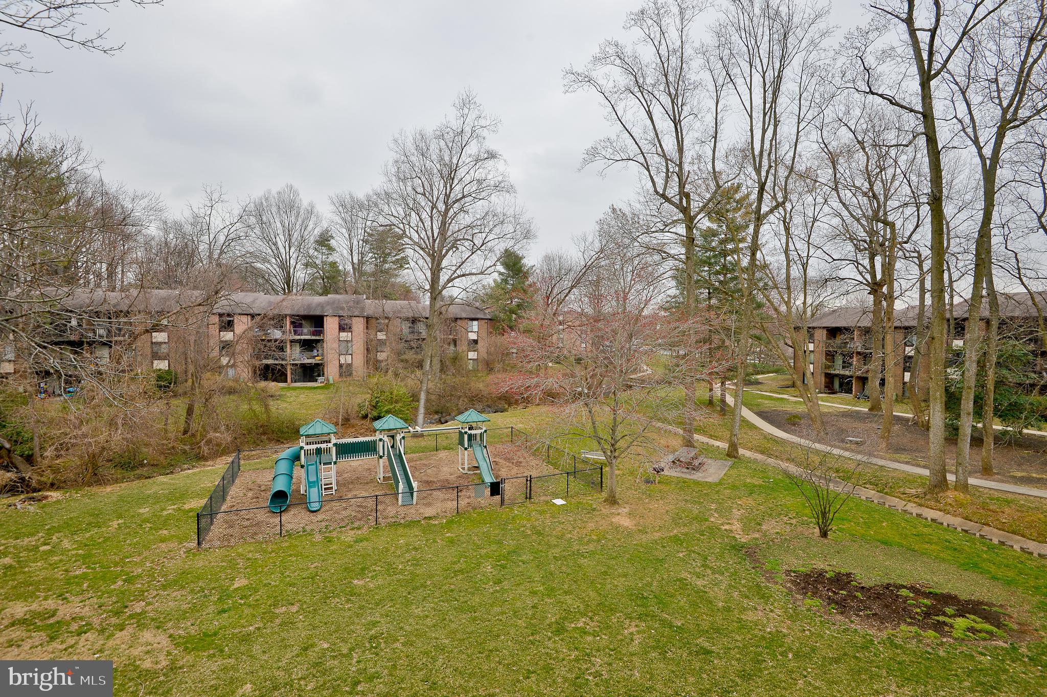 HAWTHORNE VILLAGE - Residential Lease