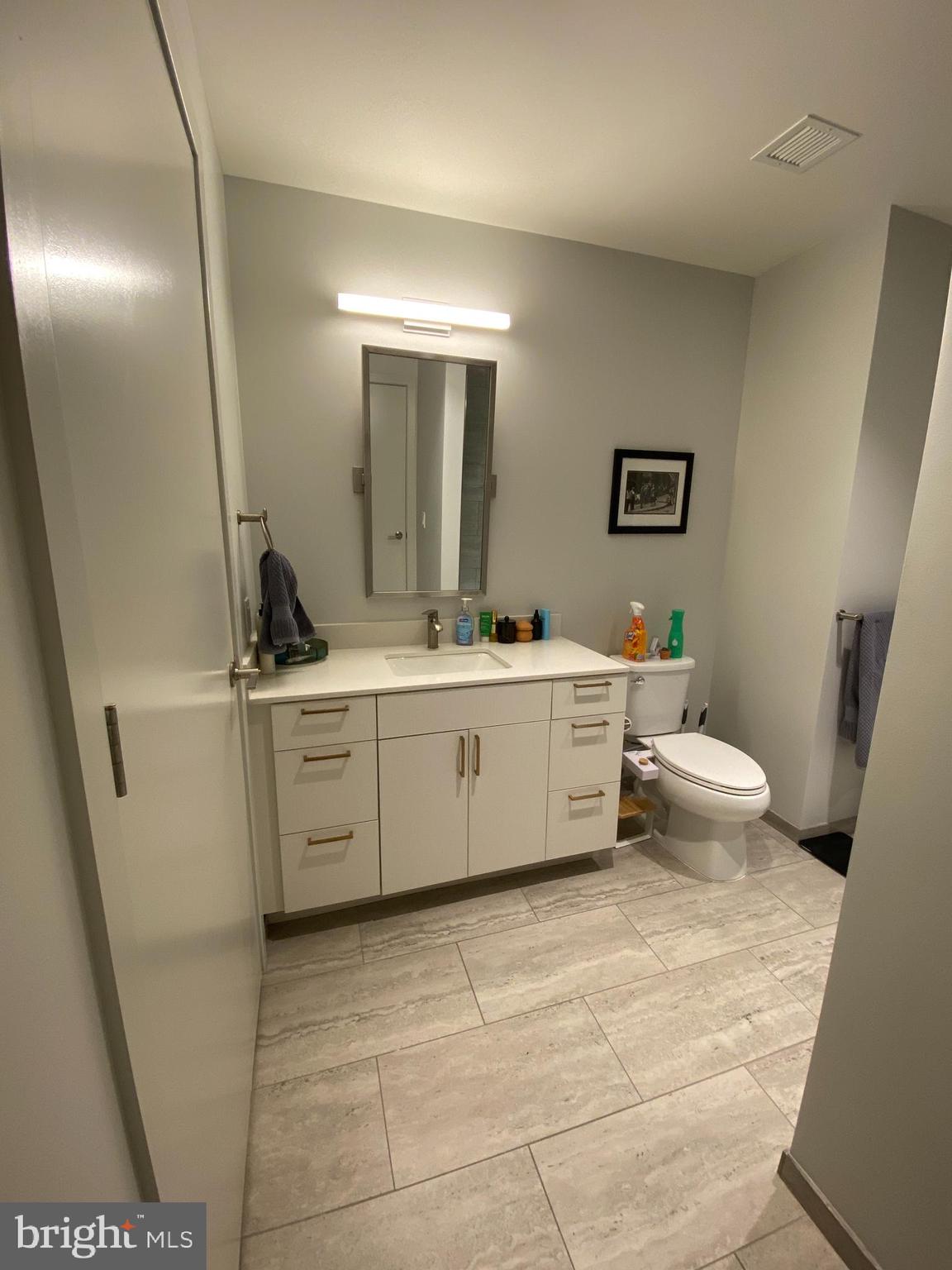 SOCIETY HILL - Residential Lease