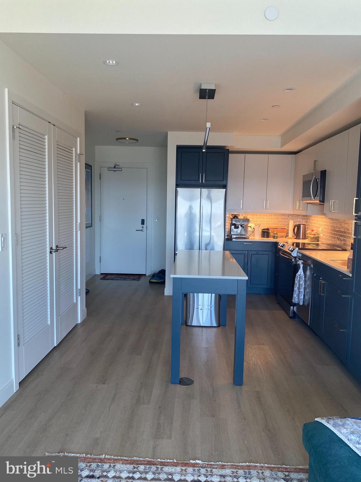 SOCIETY HILL - Residential Lease