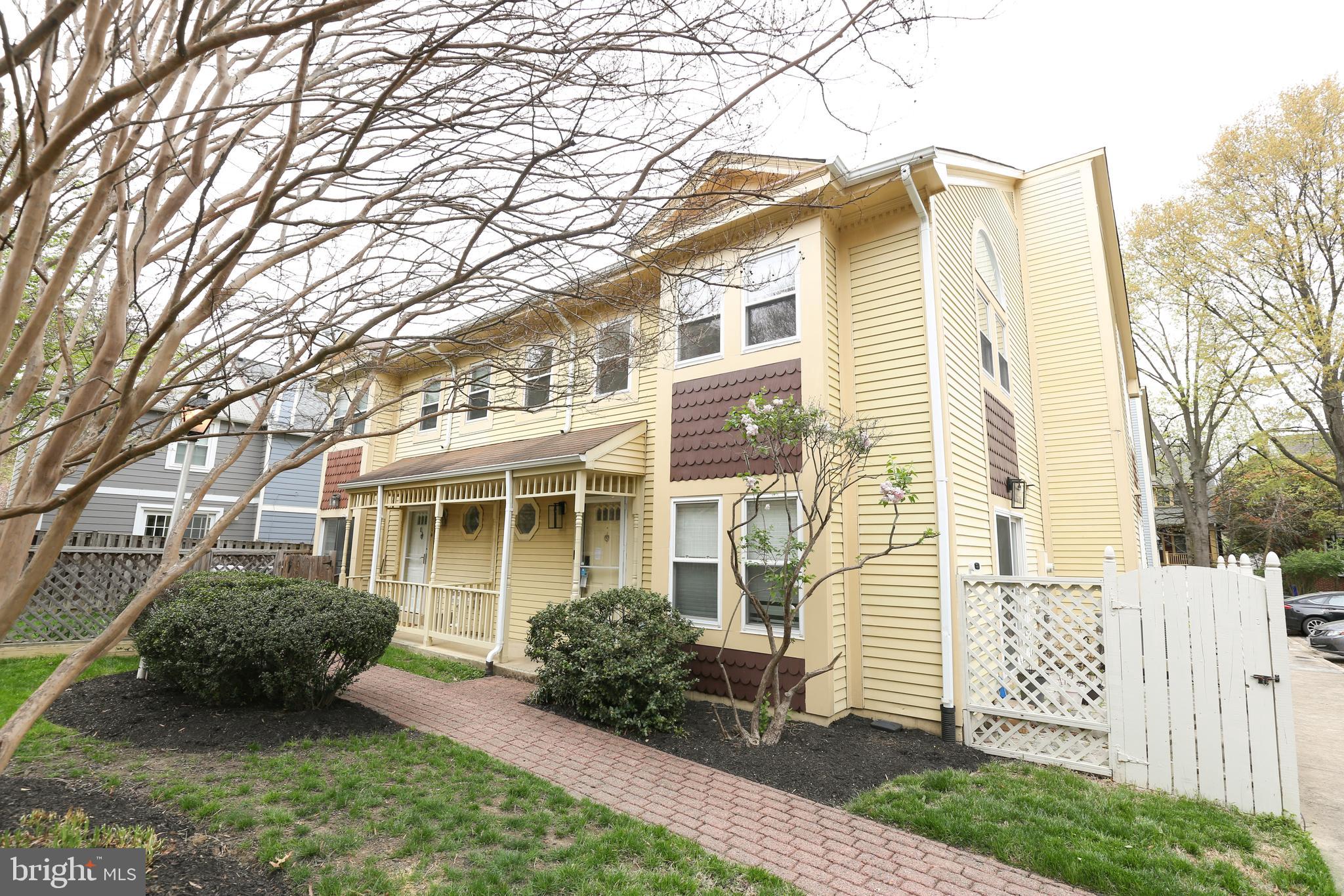 VICTORIA AT BALLSTON - Residential