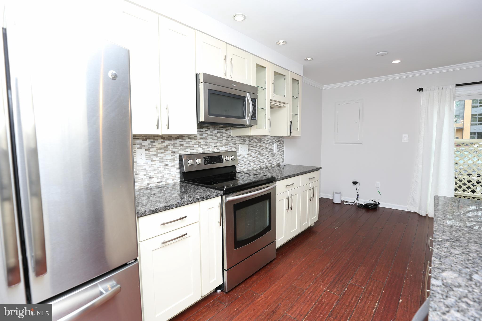 VICTORIA AT BALLSTON - Residential