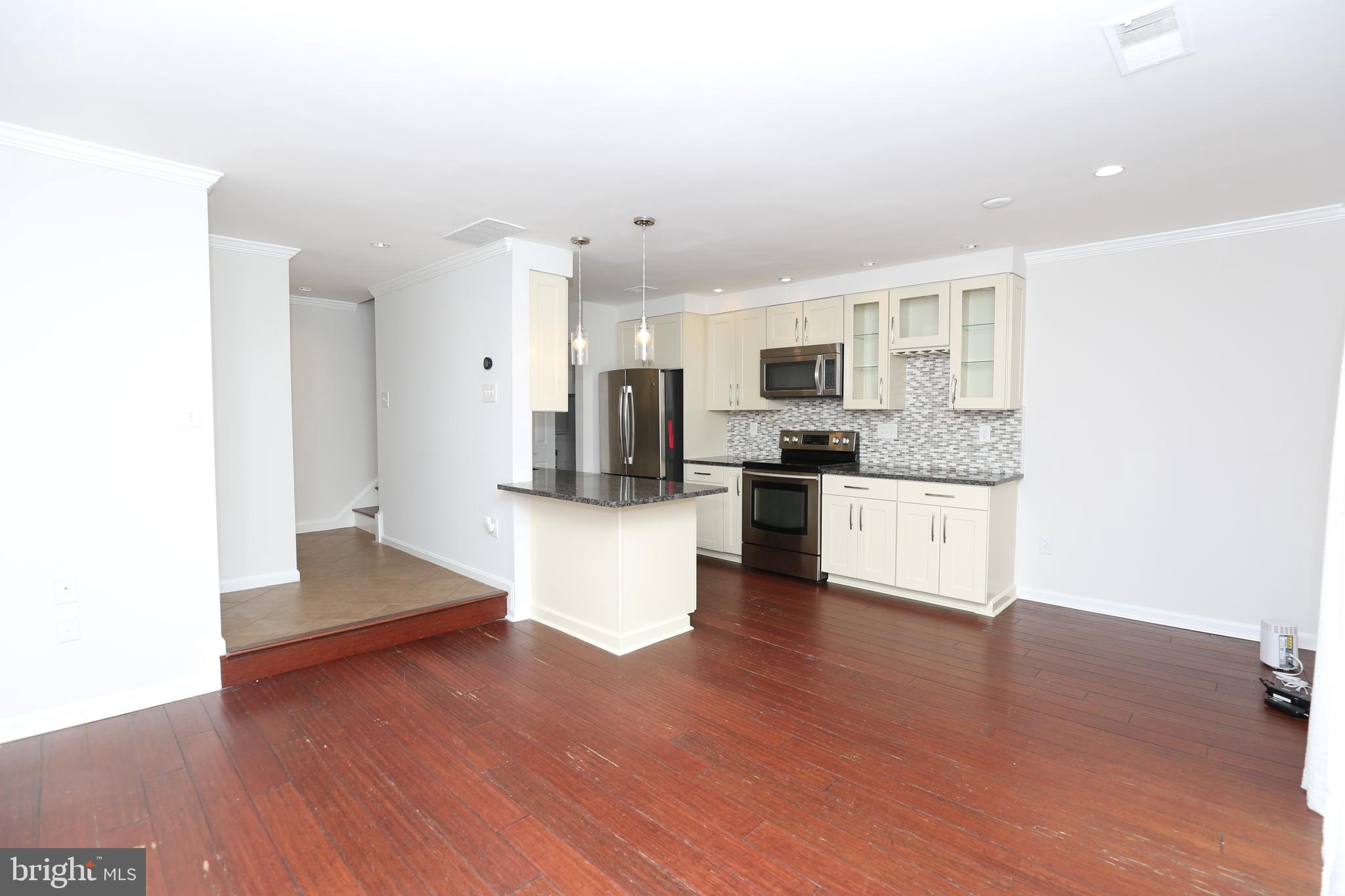 VICTORIA AT BALLSTON - Residential