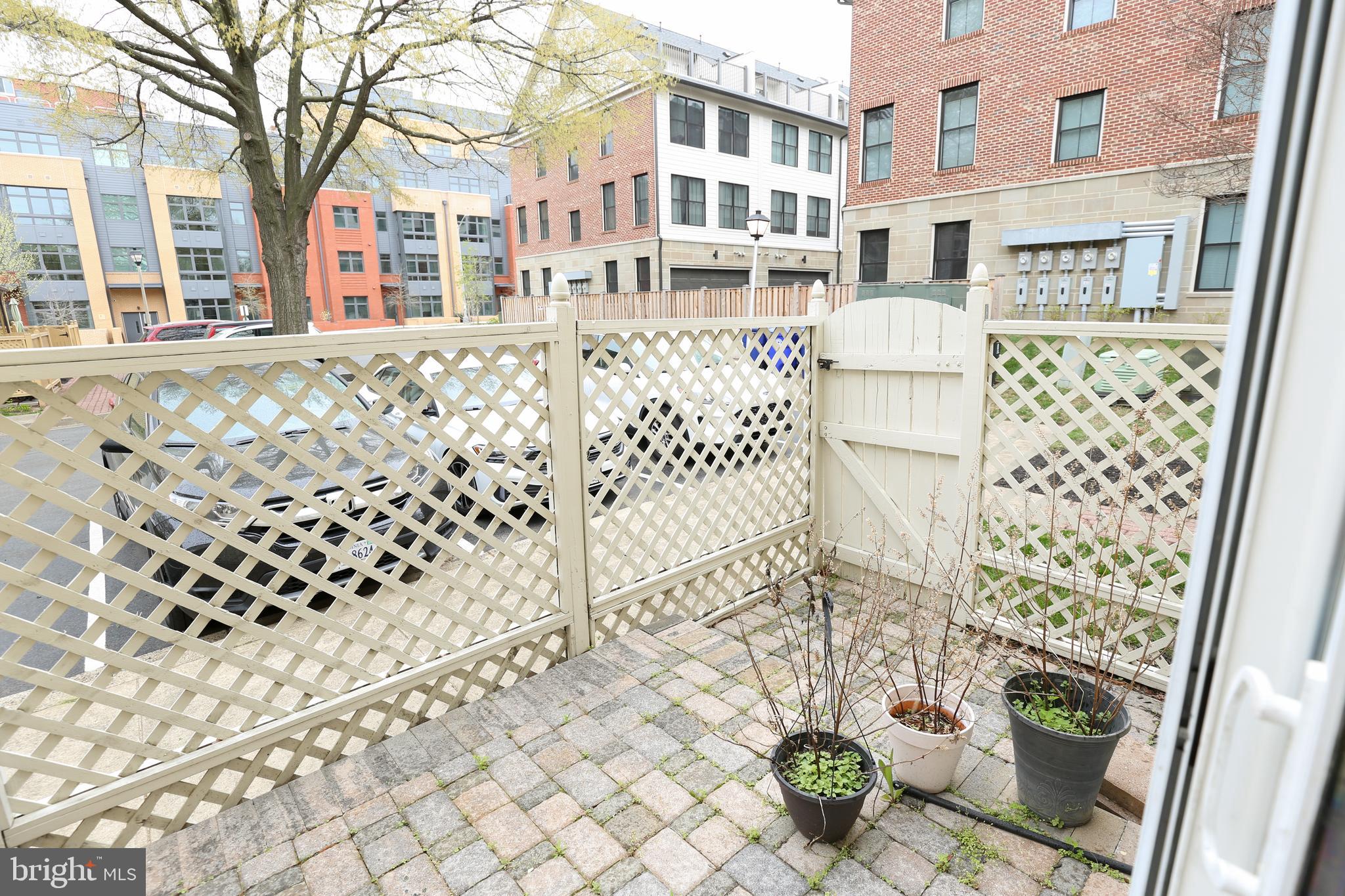 VICTORIA AT BALLSTON - Residential