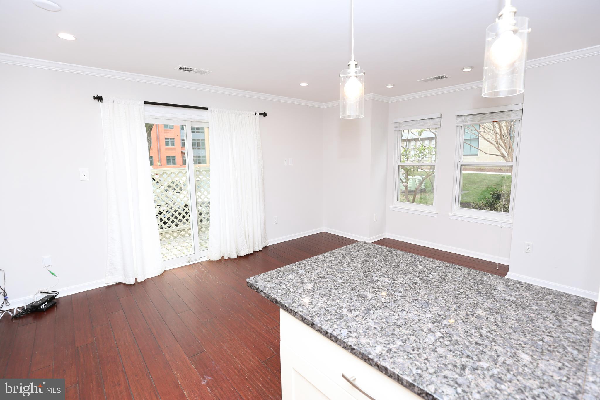 VICTORIA AT BALLSTON - Residential