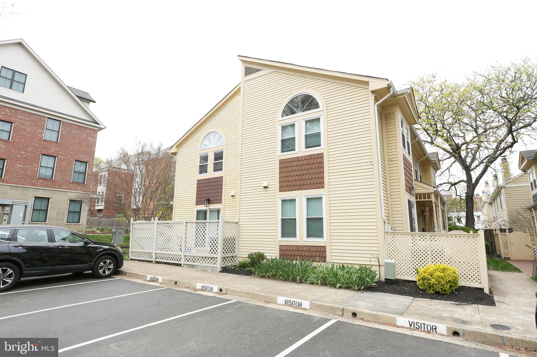 VICTORIA AT BALLSTON - Residential