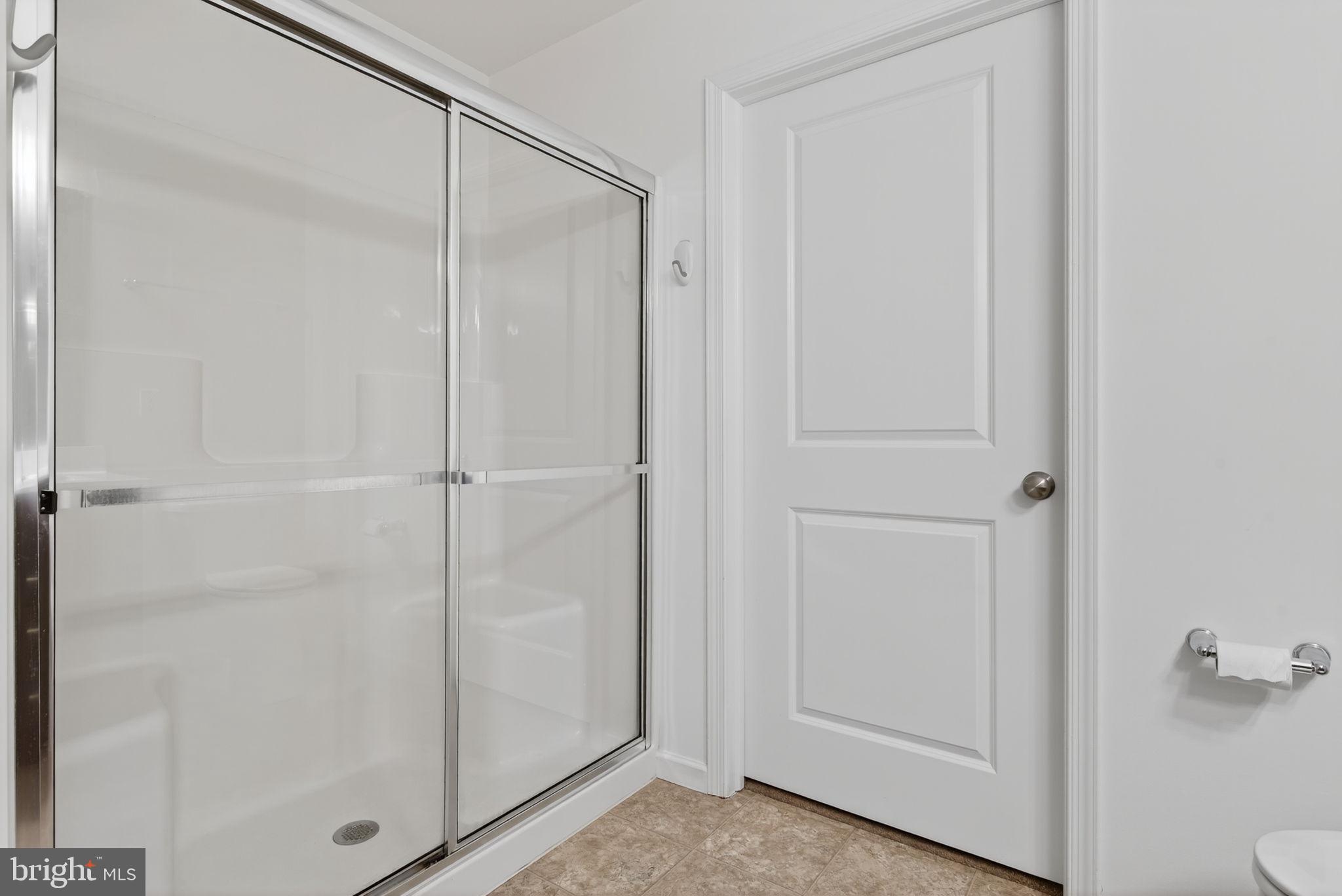 PARADISE VILLAGE - Residential