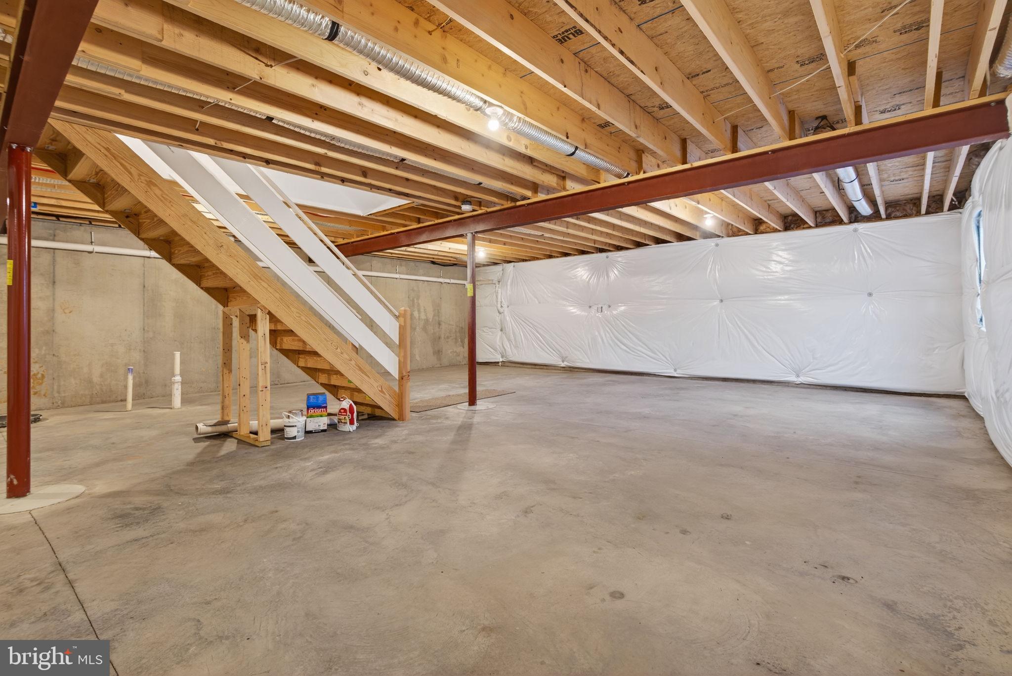 PARADISE VILLAGE - Residential