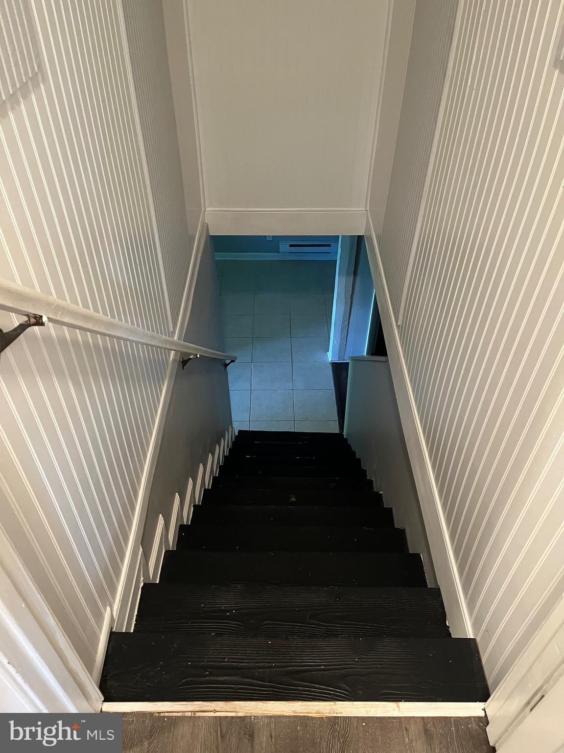 COUNTRY - Residential