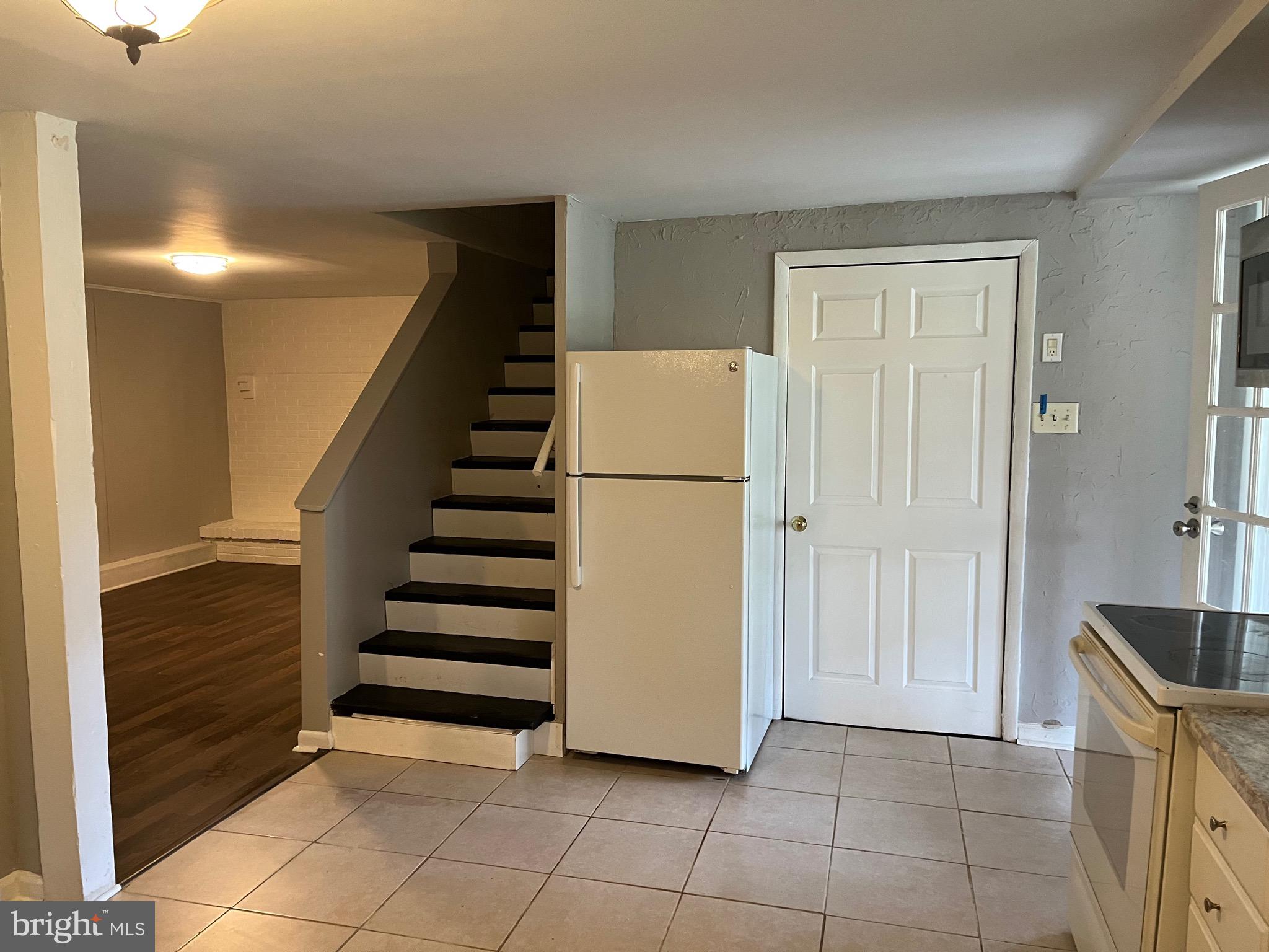 COUNTRY - Residential