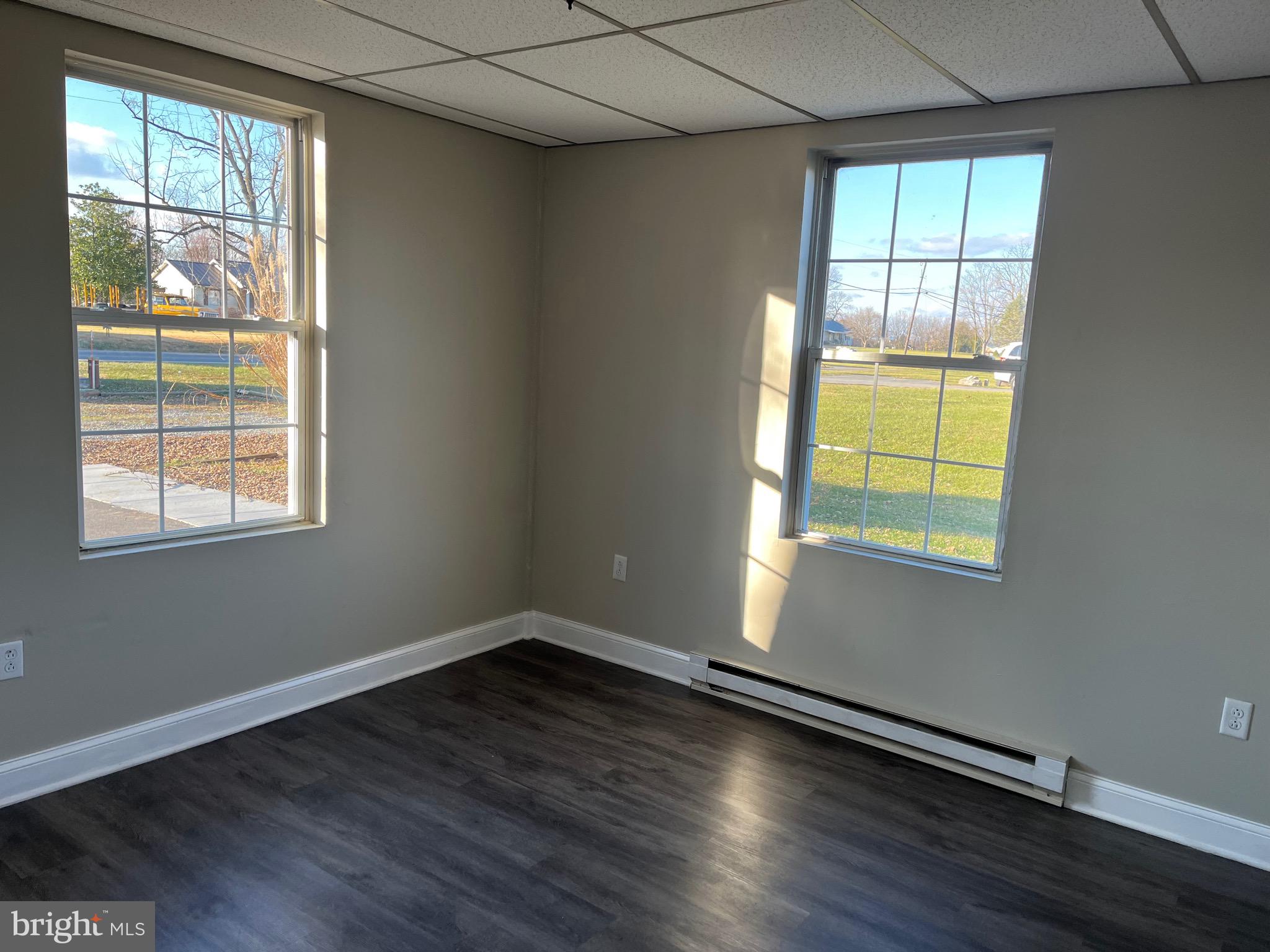 COUNTRY - Residential