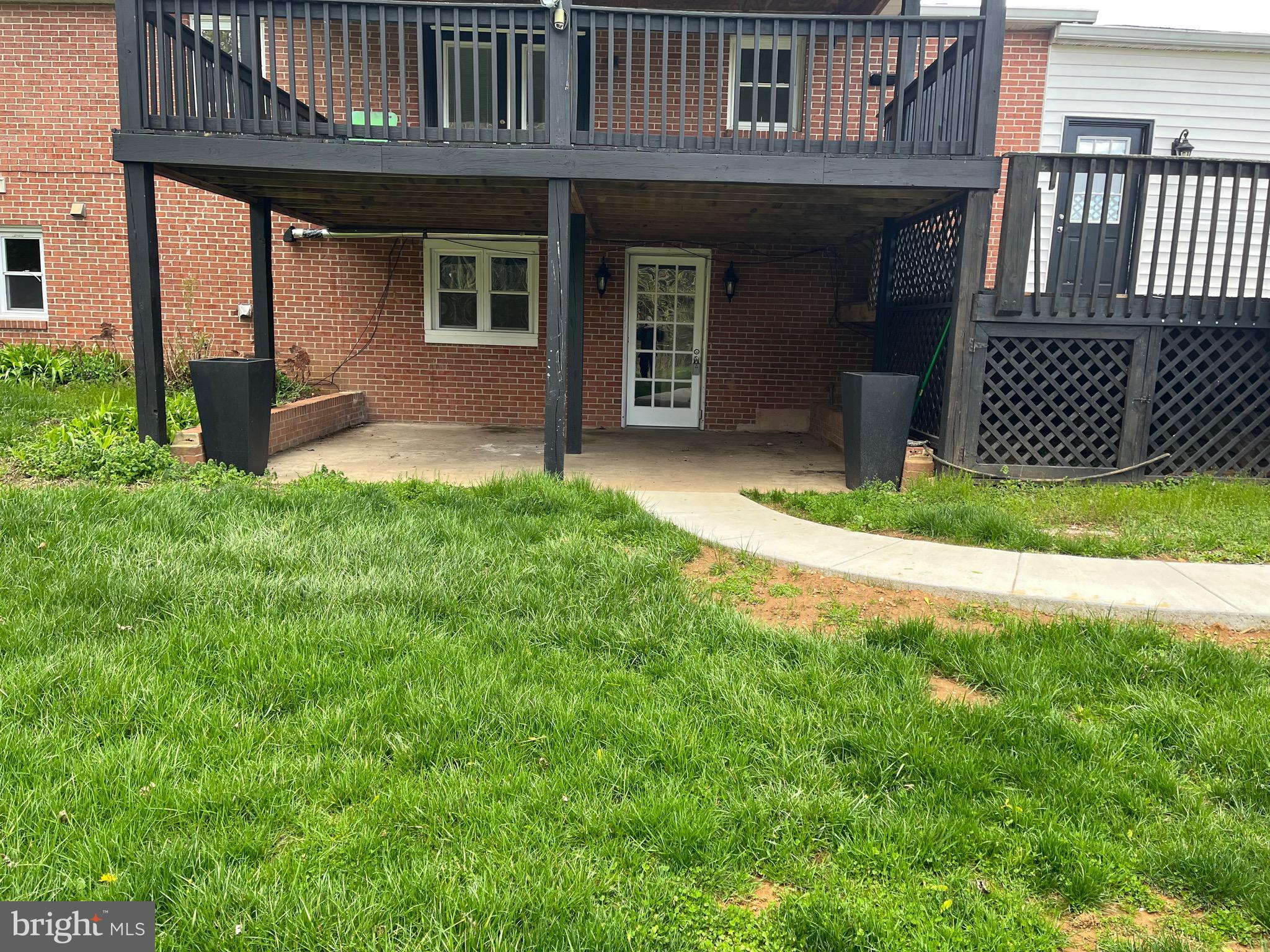 COUNTRY - Residential