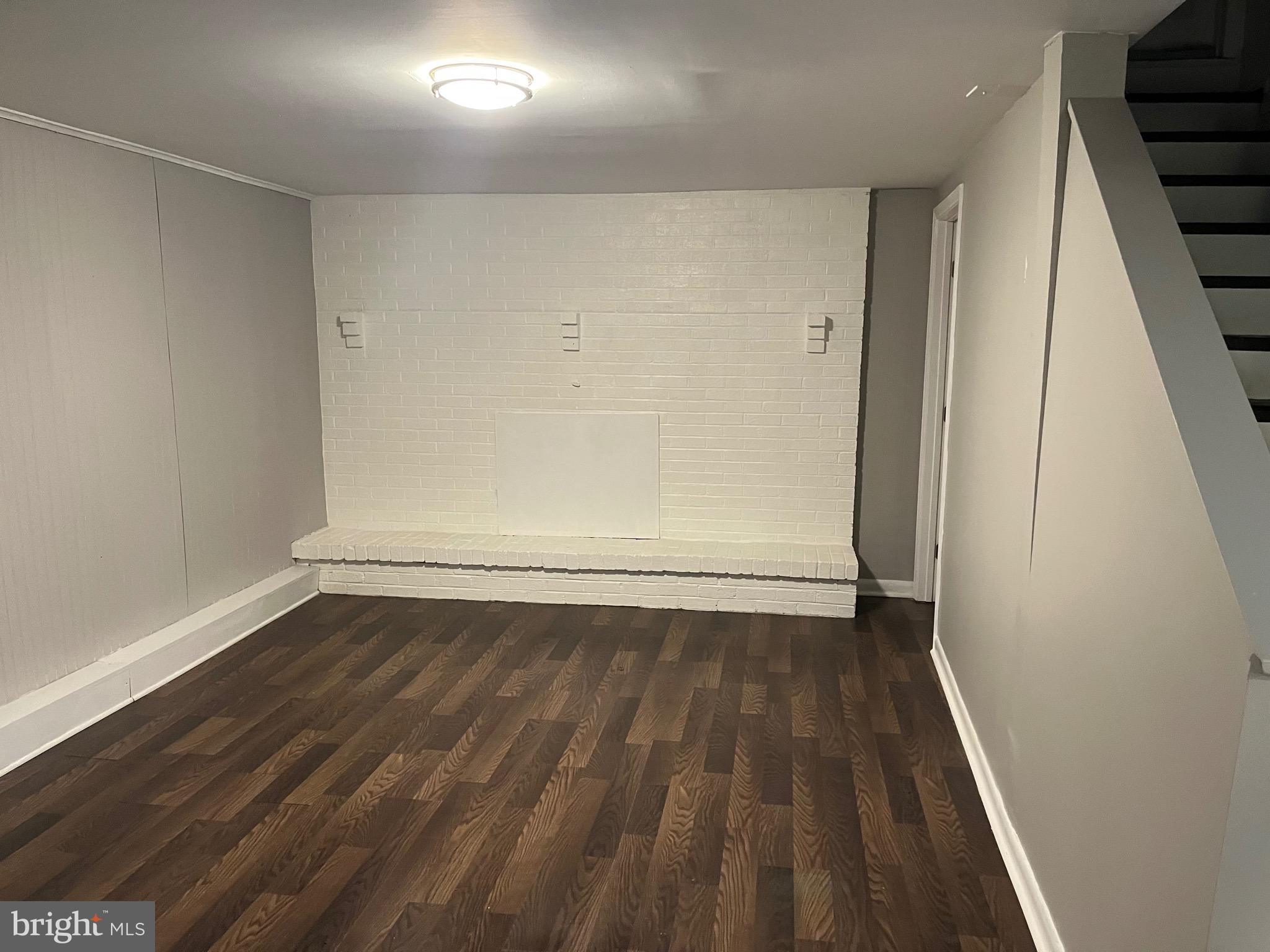 COUNTRY - Residential