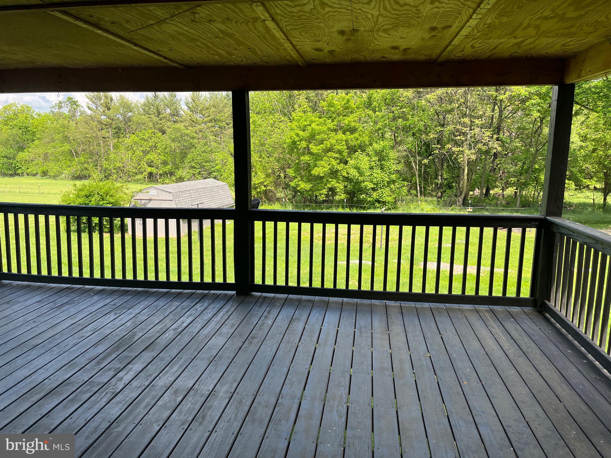 COUNTRY - Residential