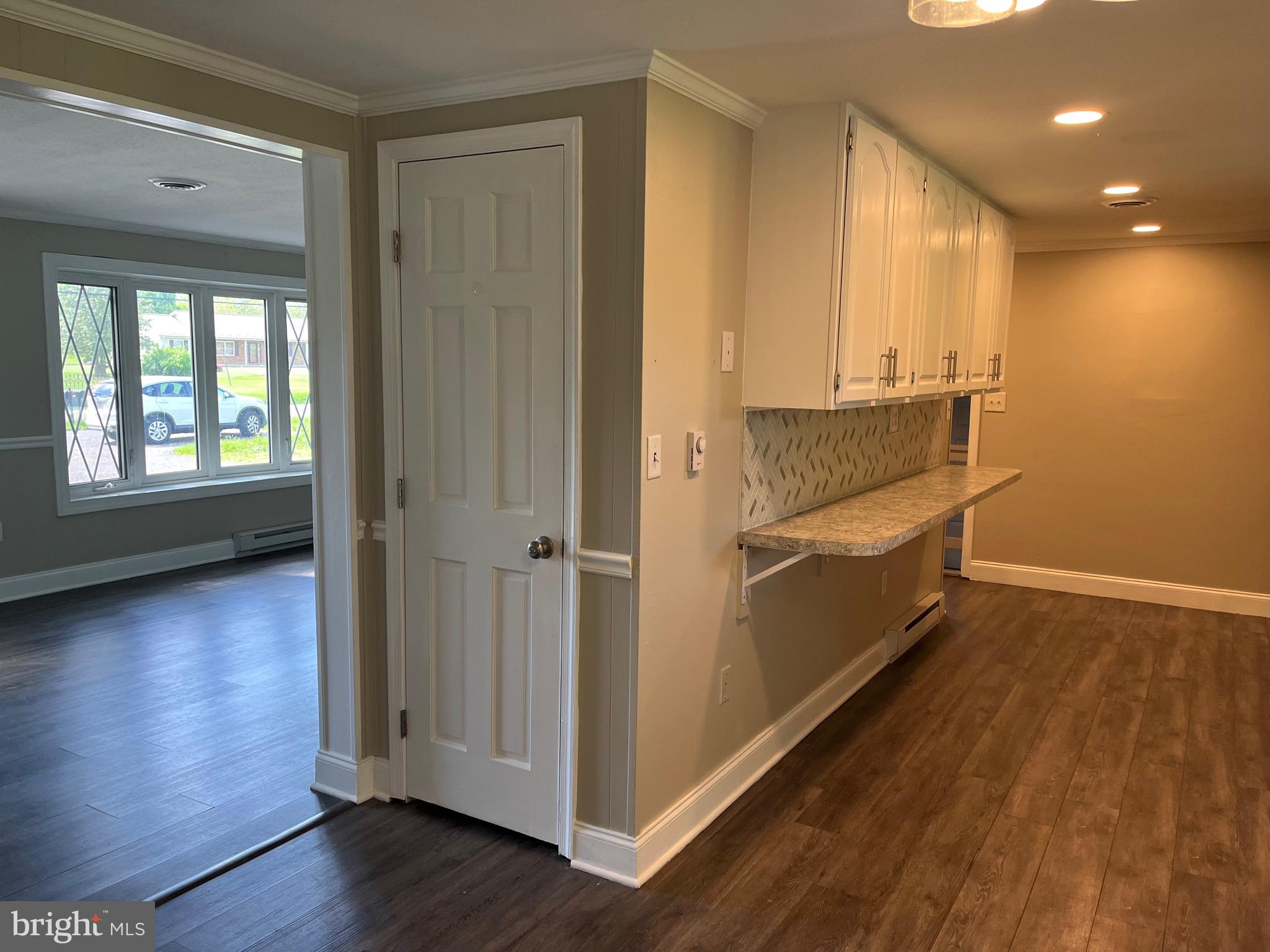 COUNTRY - Residential